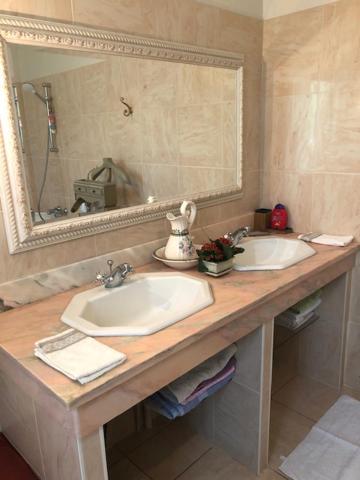 Family Room with Bath - Photo 6