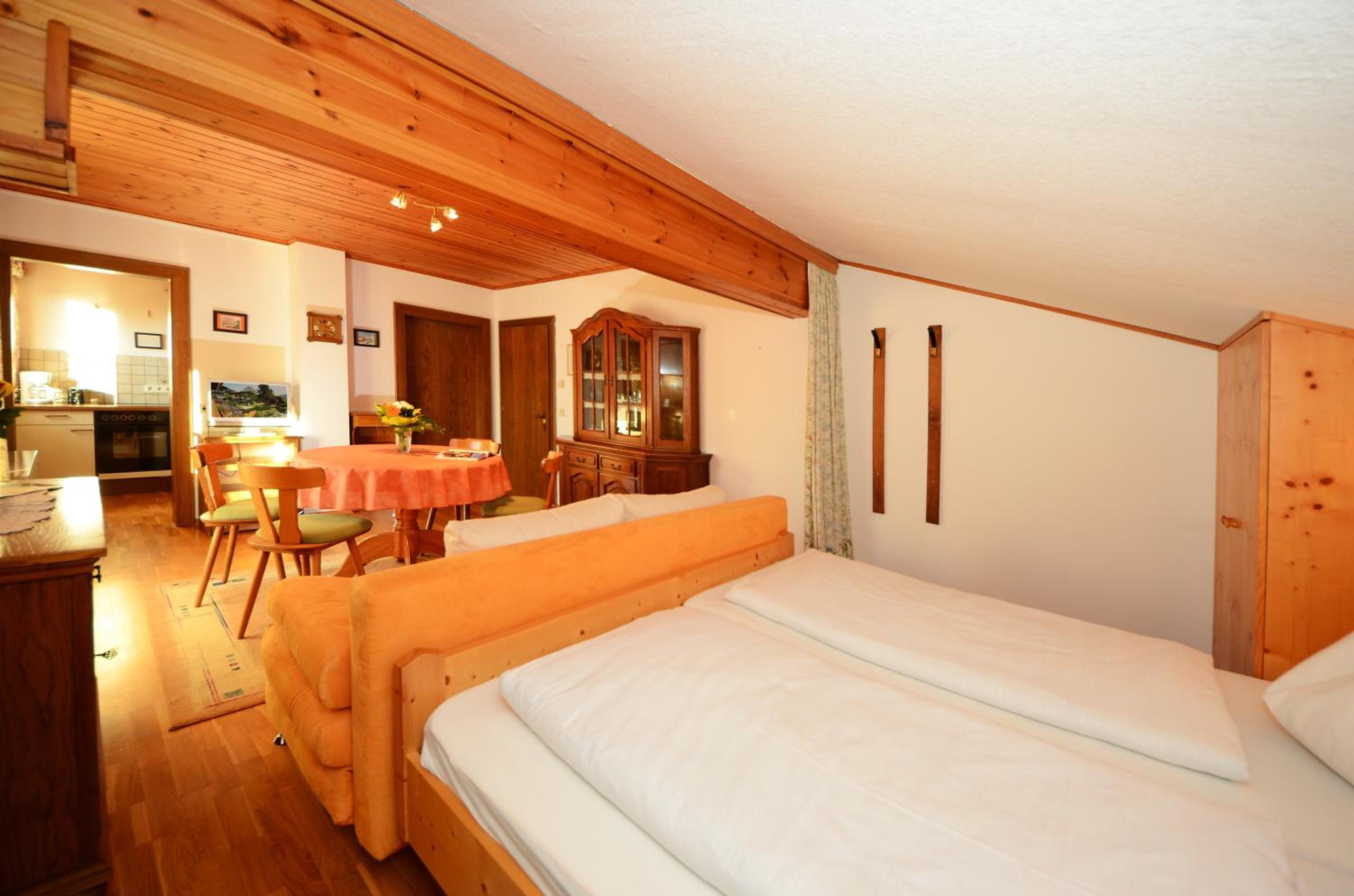 Studio with Double and Sofa Bed