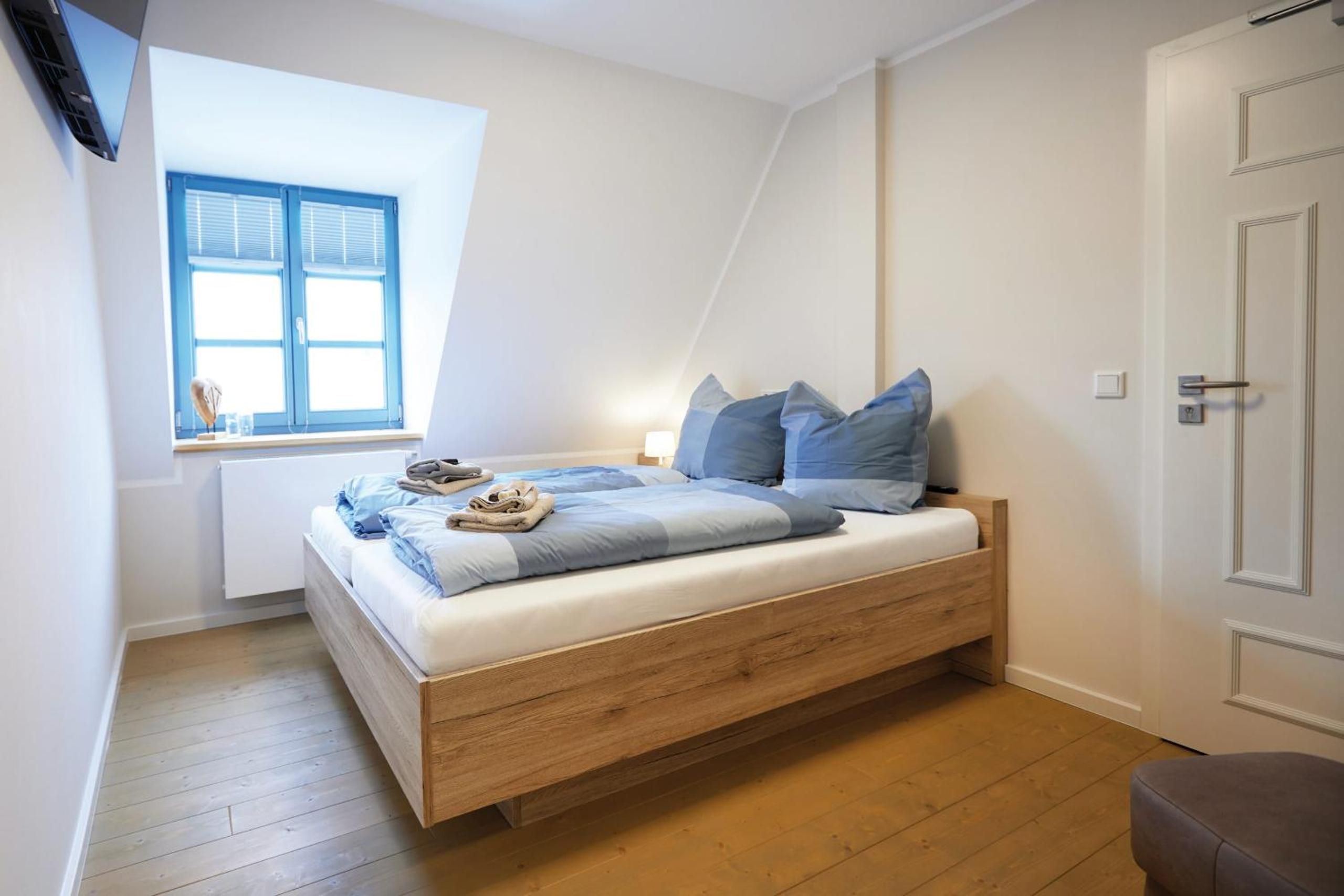 Small Double Room photo 1