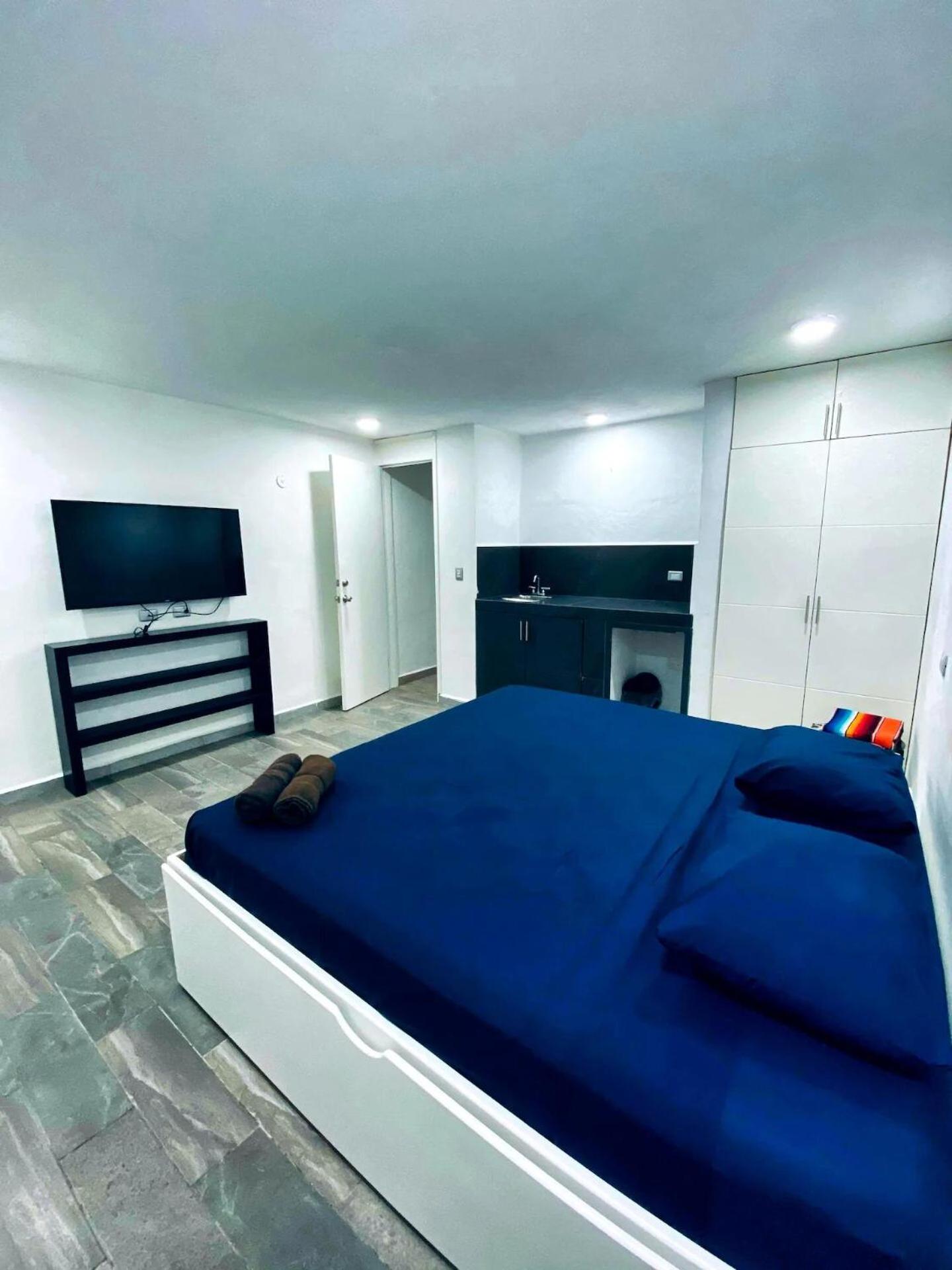 Standard King Room photo 1