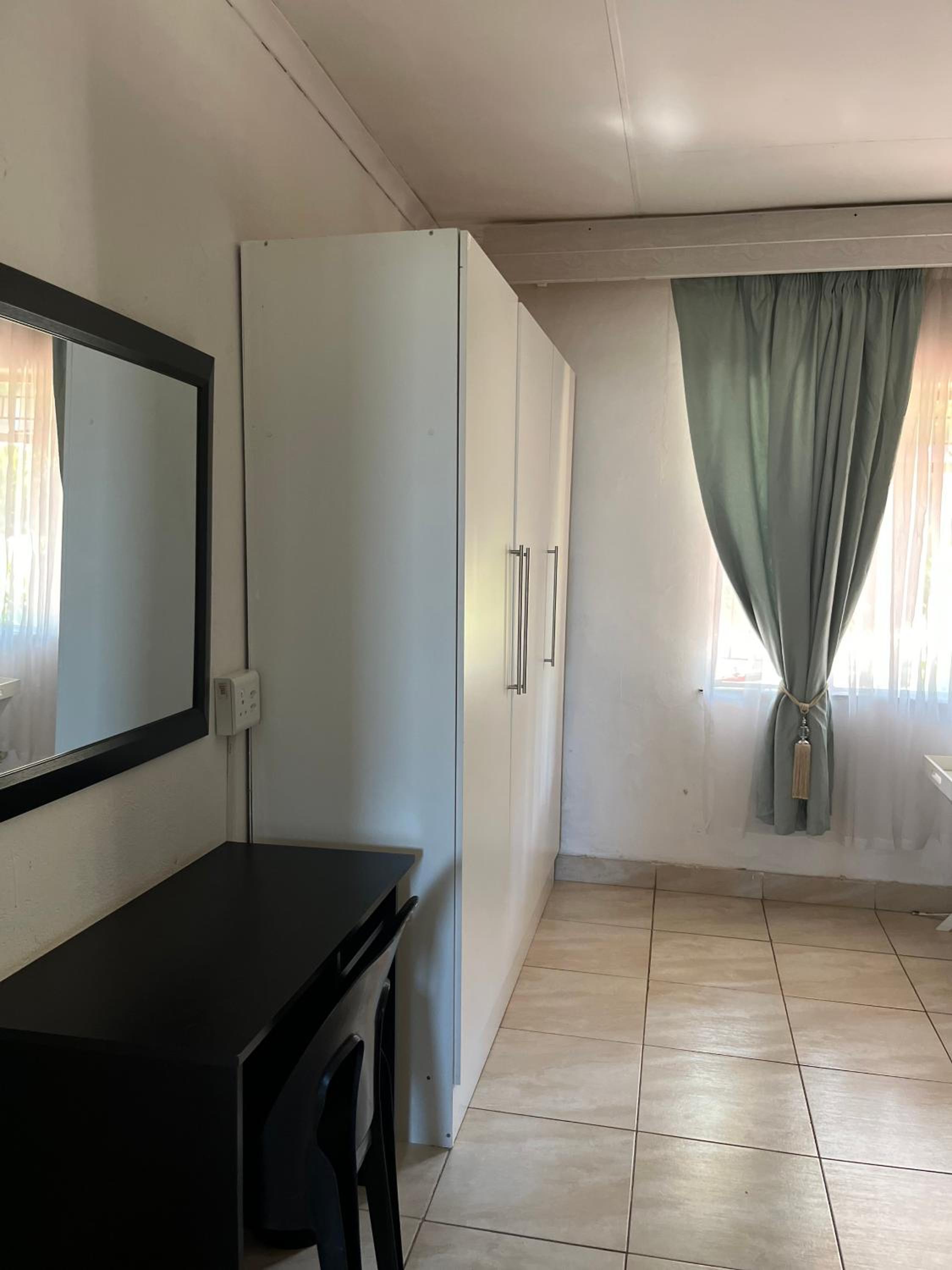 Apartment - Photo 14