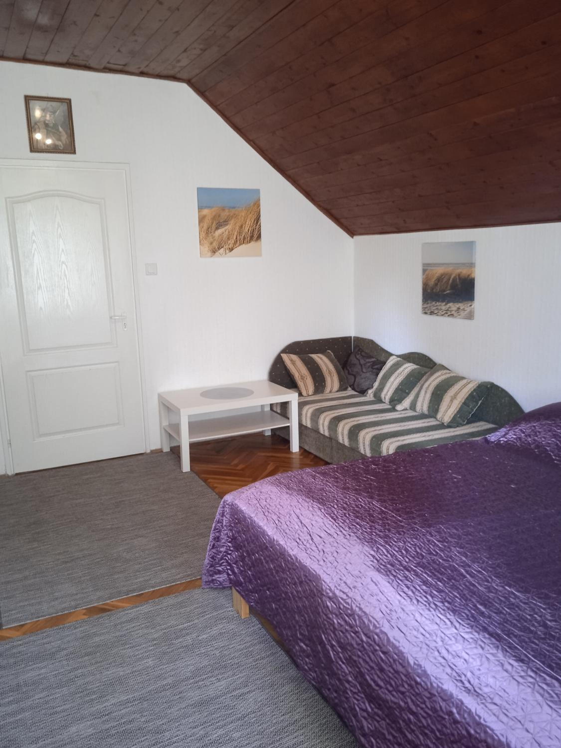 Double Room with Shower - Photo 3