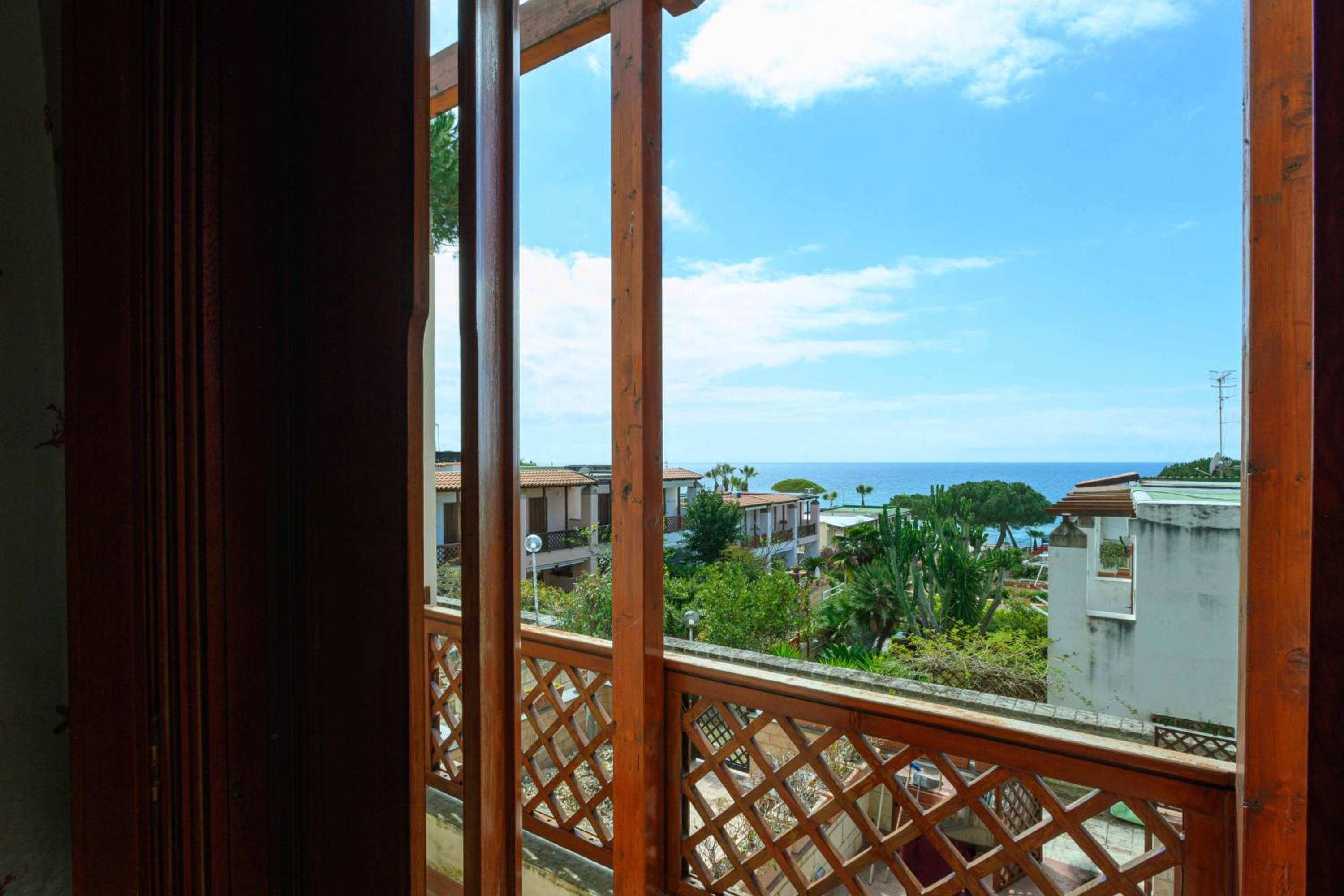 Villa photo 3