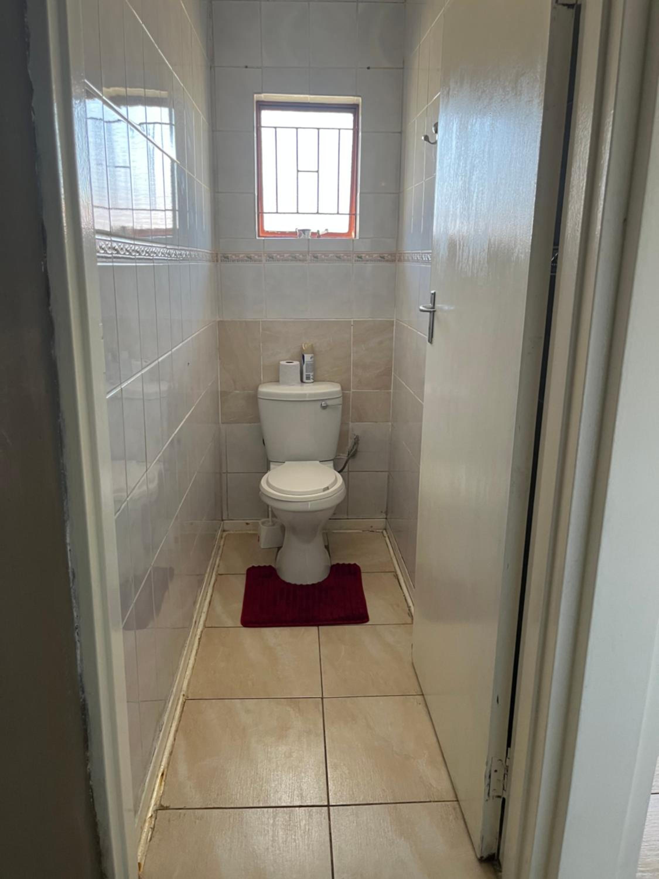 Apartment - Photo 8