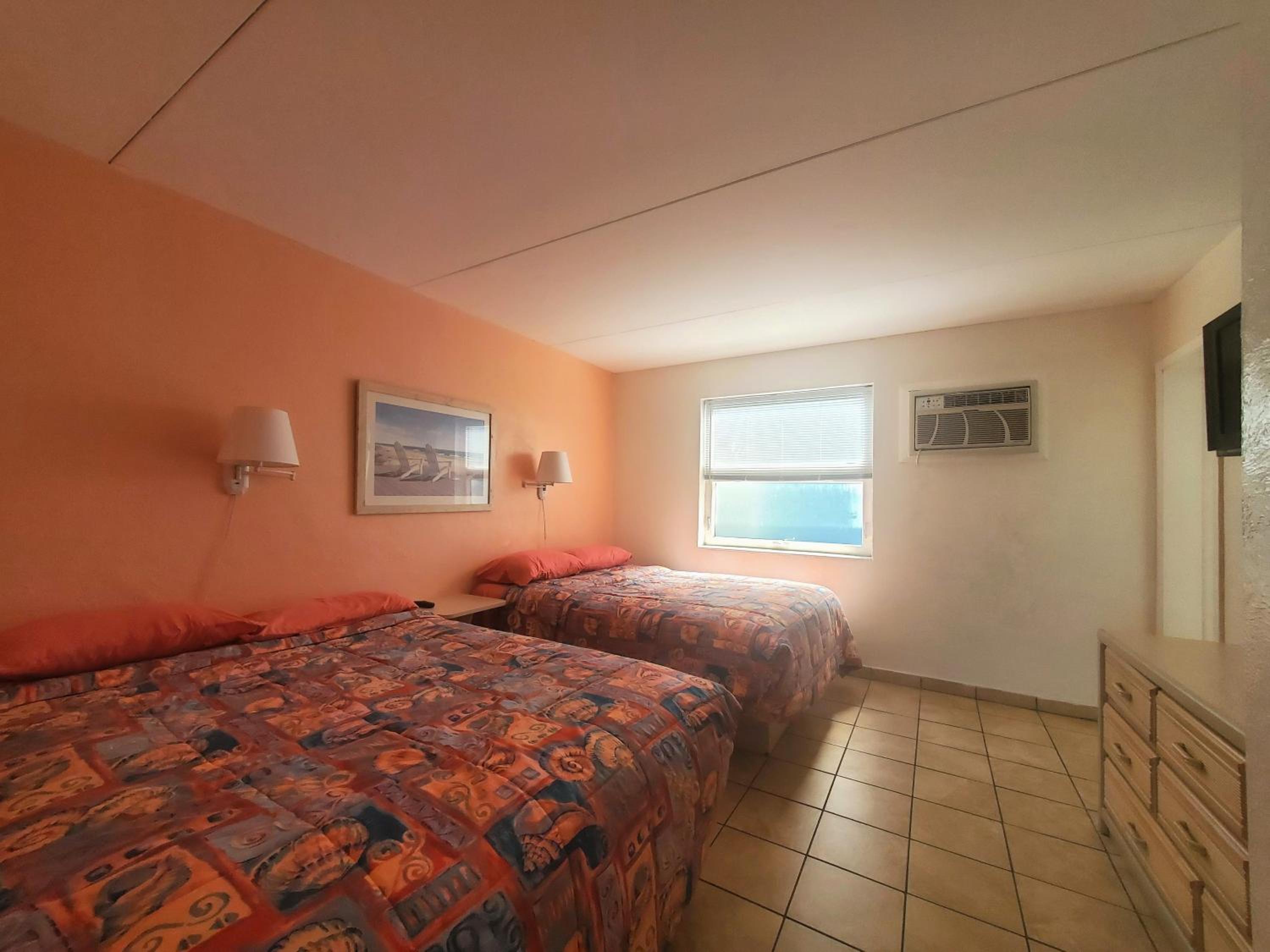 Deluxe Family Suite photo 3