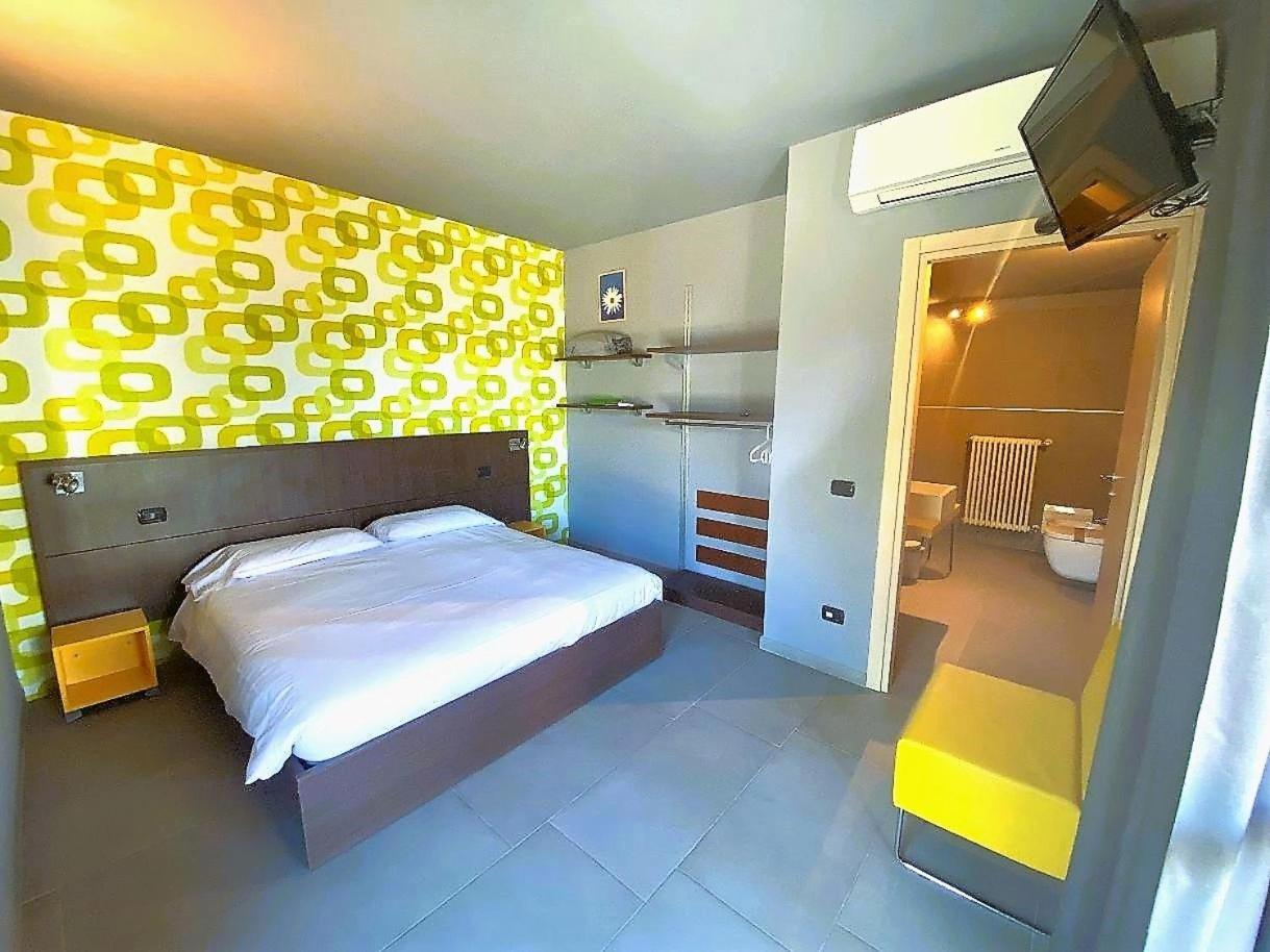 Deluxe Double or Twin Room with Lake View photo 1