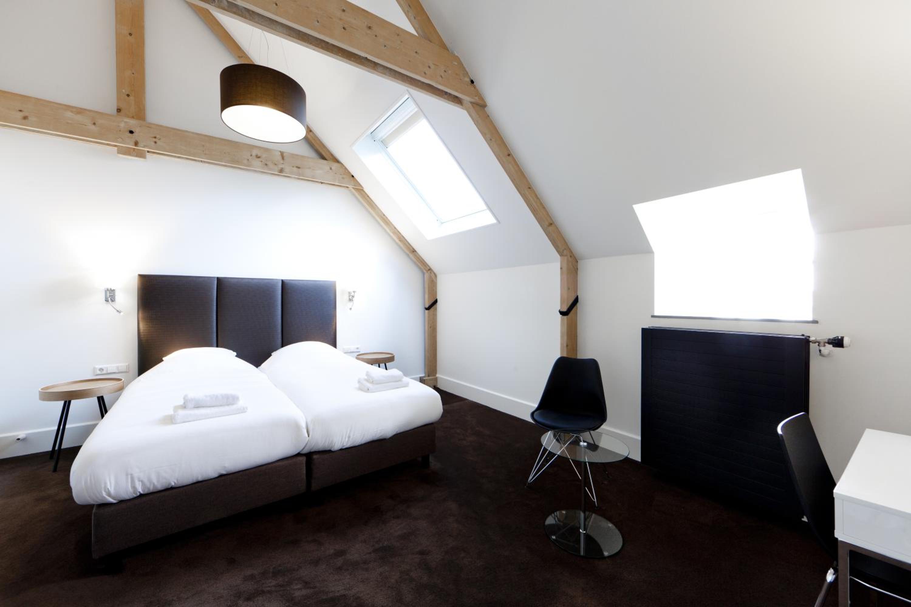 Large Double Room photo 2