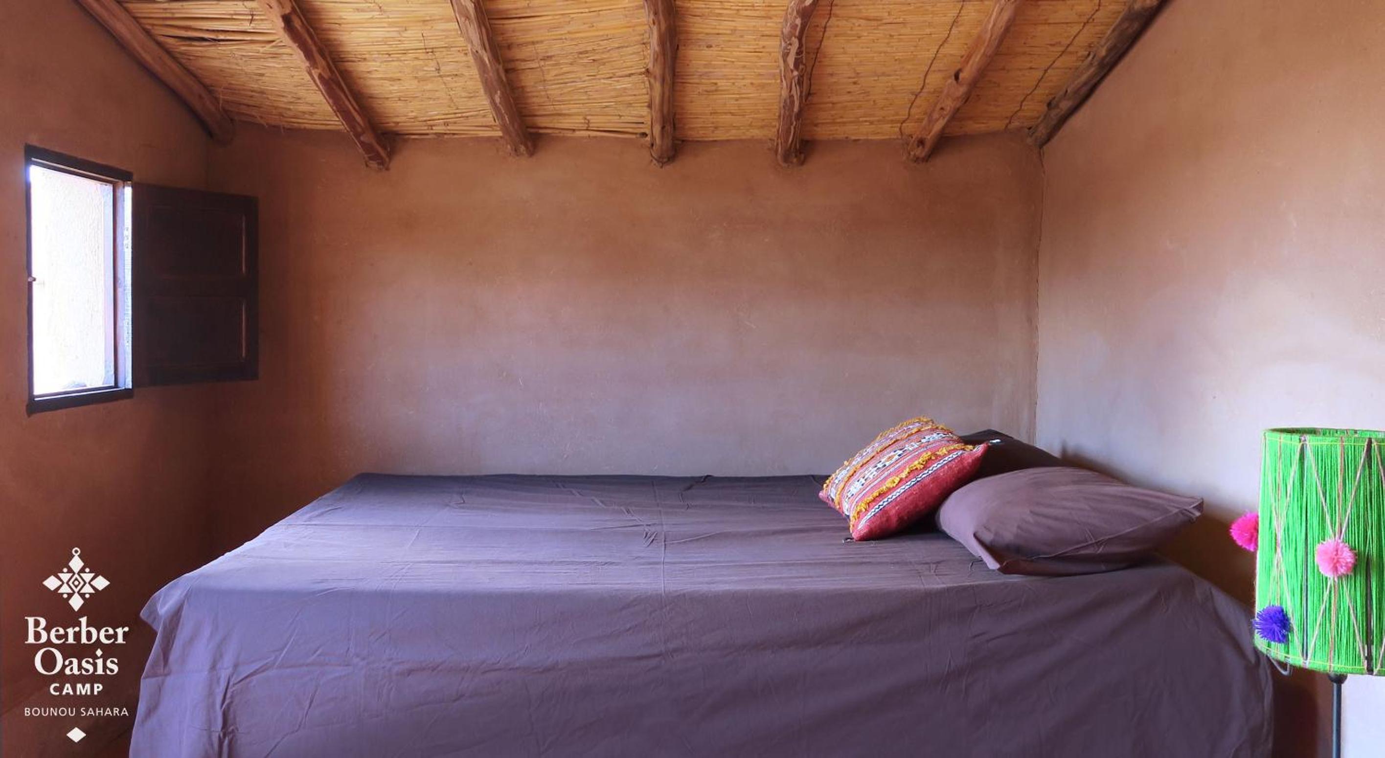Deluxe Double Room (2 Adults + 1 Child) photo 2
