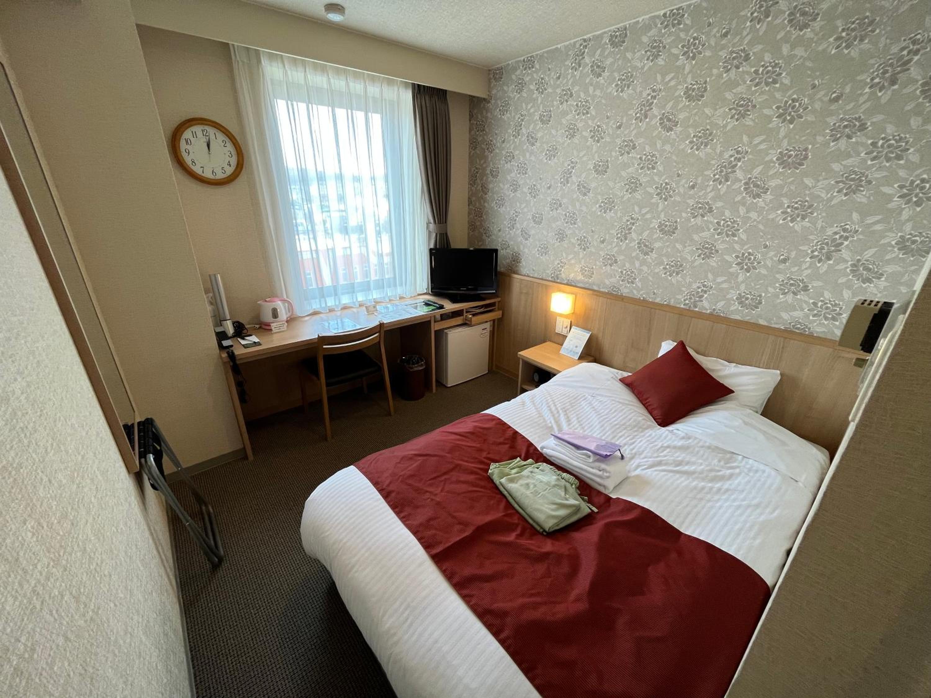 Standard Single Room with Shower - Non-Smoking photo 2