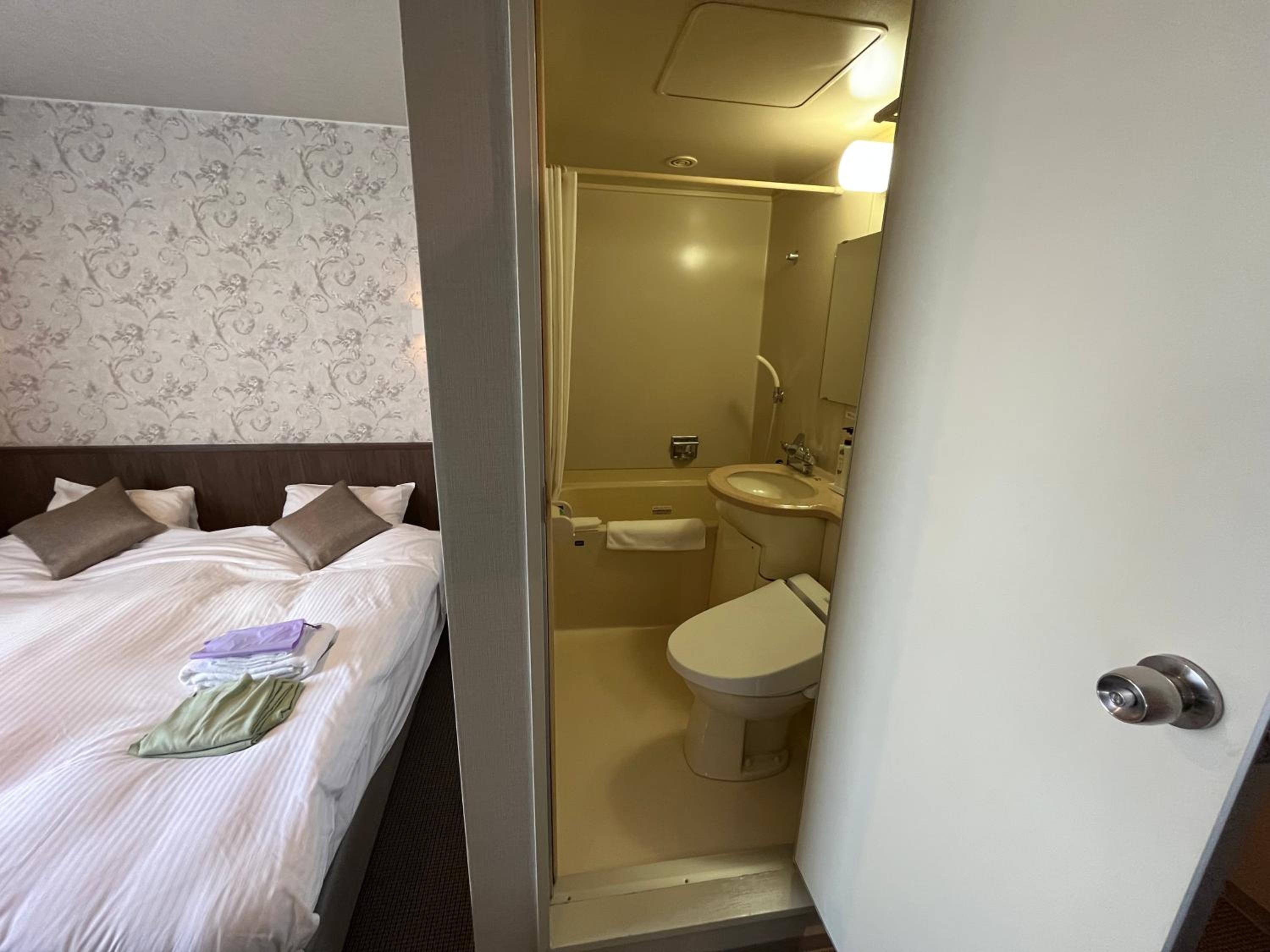 Standard Double Room - Non-Smoking photo 2
