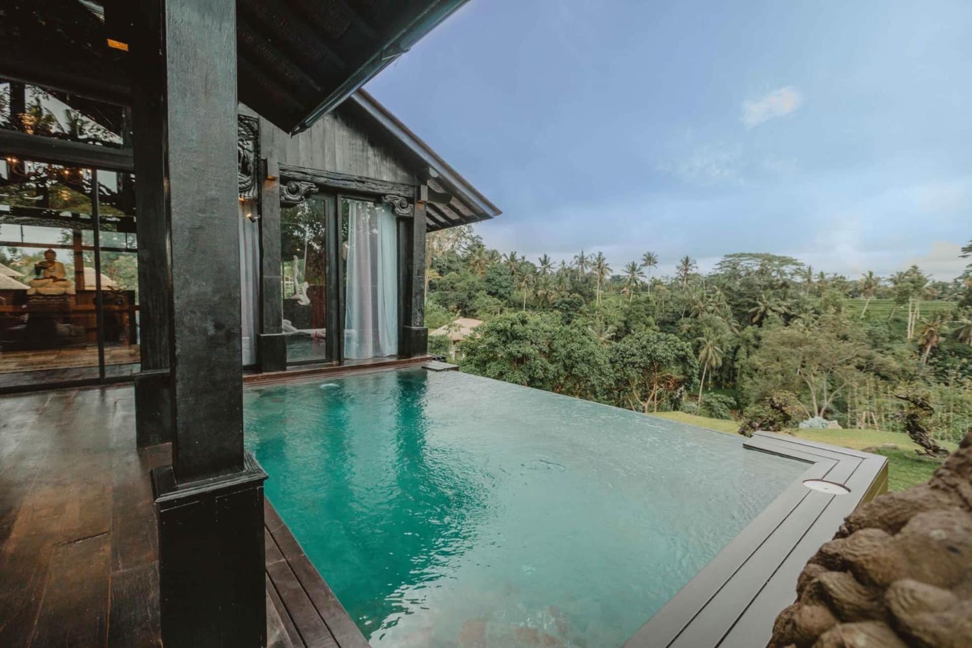 Villa with Private Pool - Photo 3