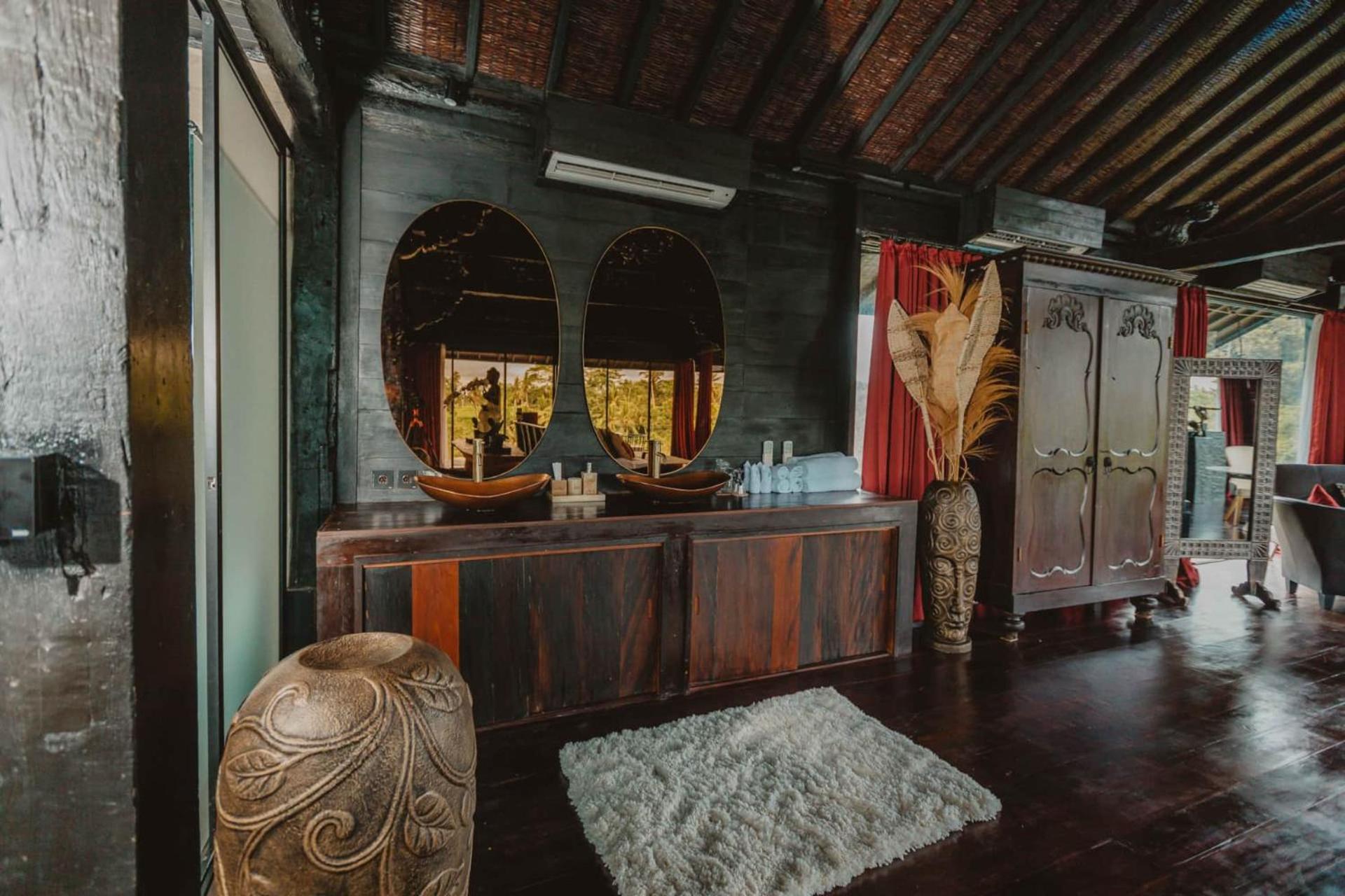 Villa with Private Pool - Photo 5