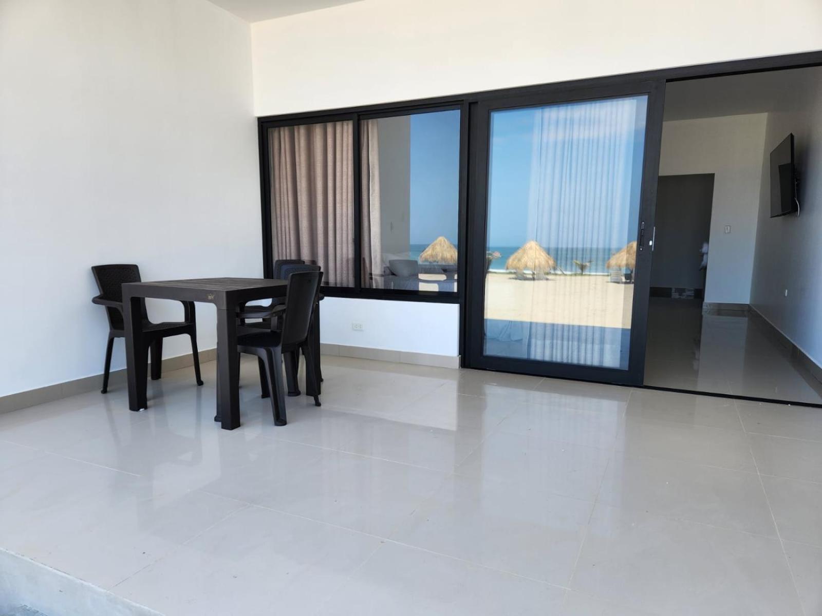King Room with Sea View photo 2