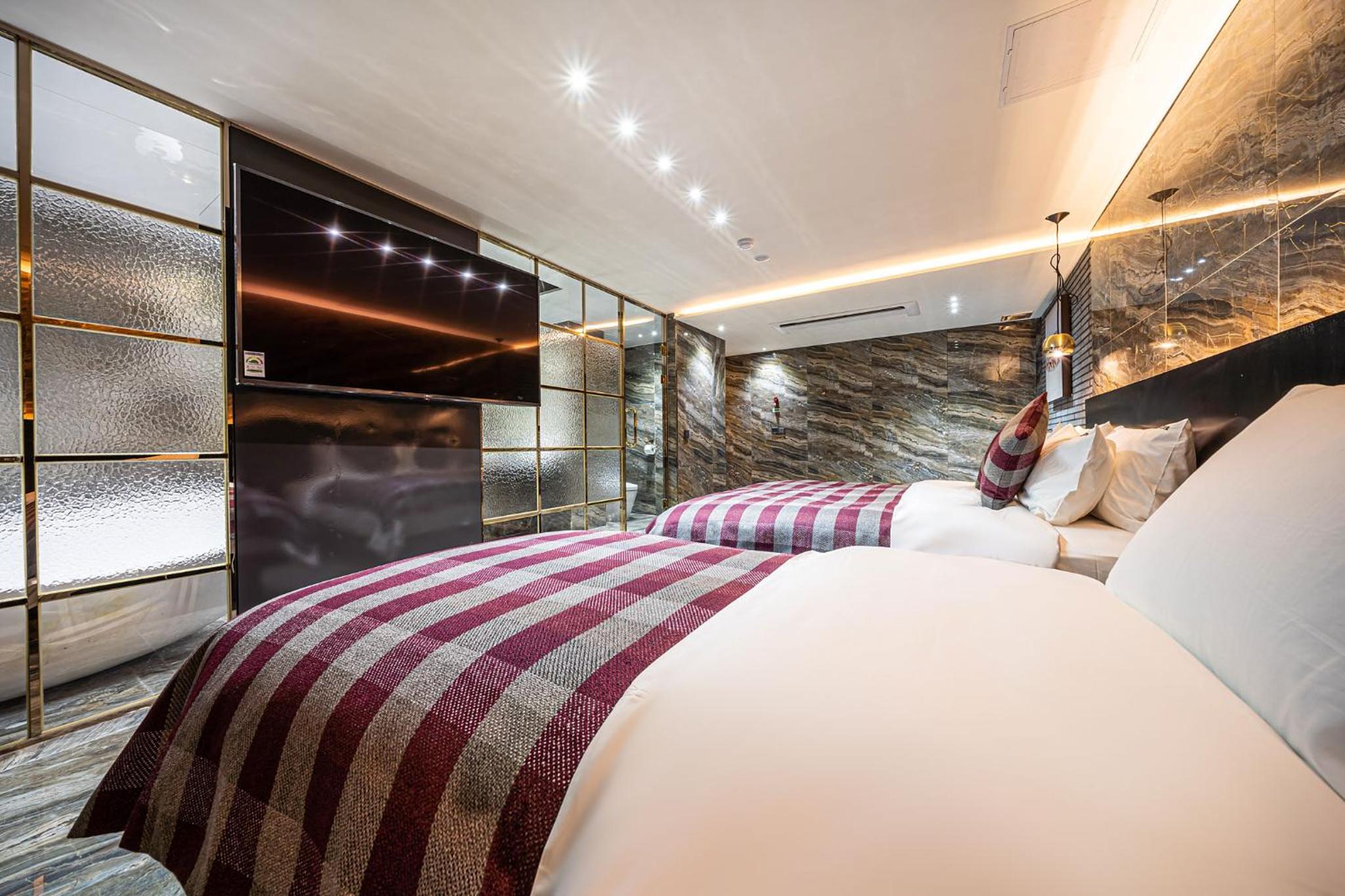 Deluxe Double Room - Photo 1