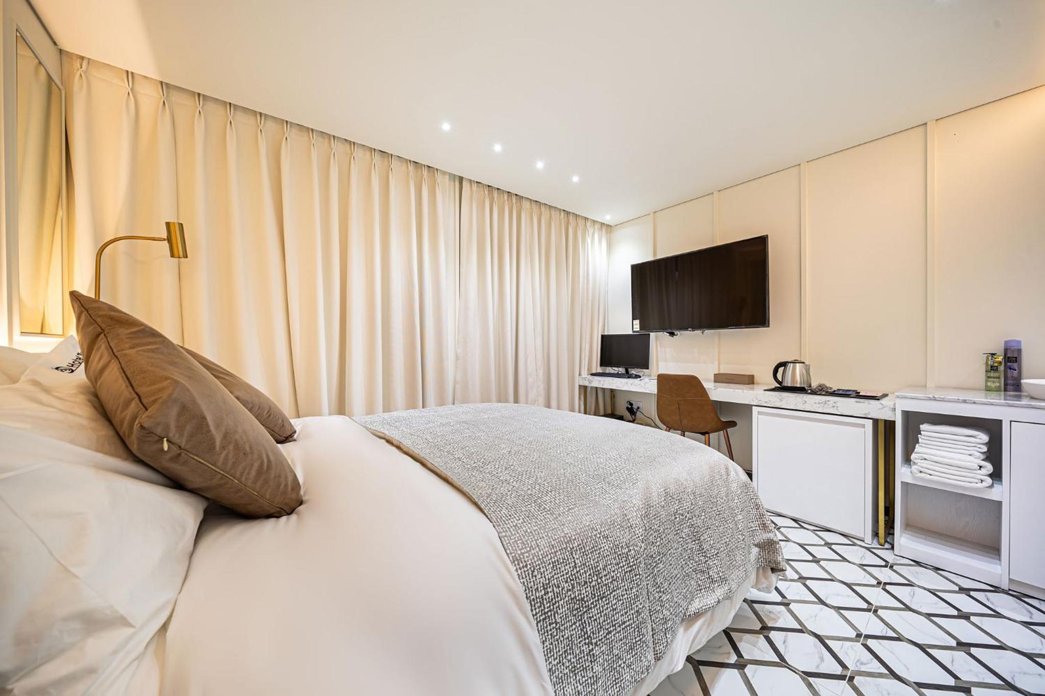 Superior Double Room - Photo 6