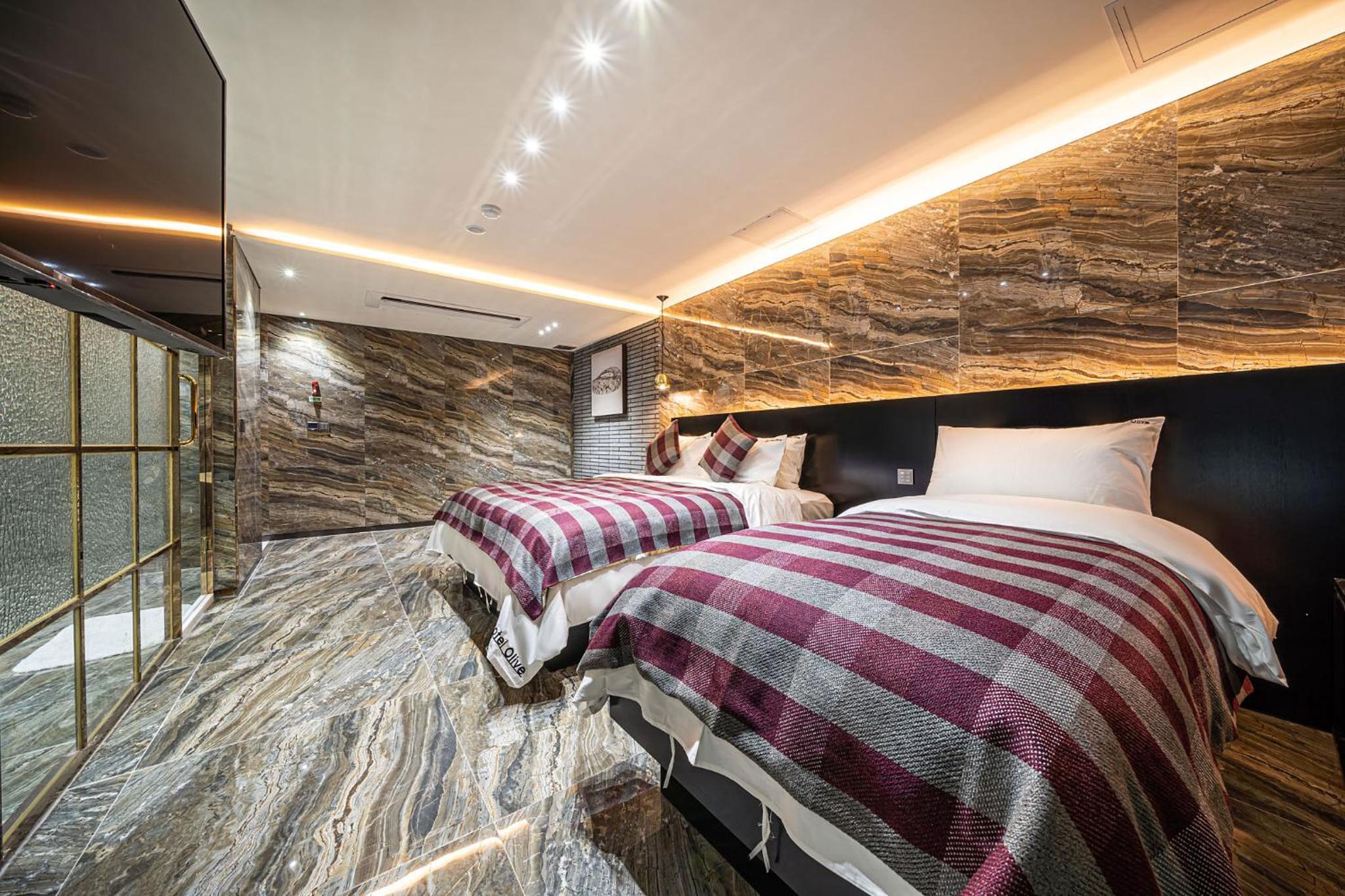 Deluxe Double Room - Photo 7
