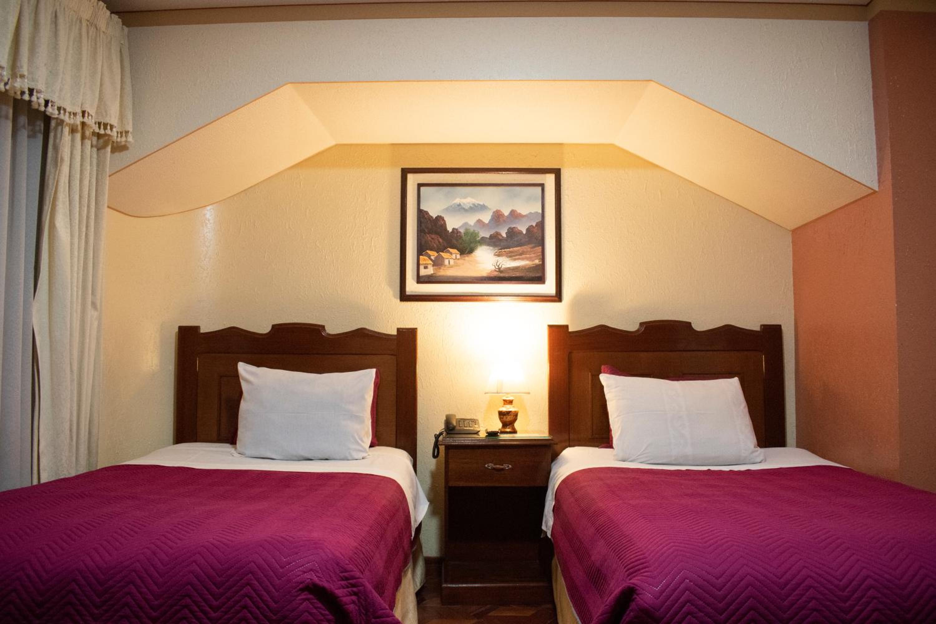Standard Twin Room photo 2