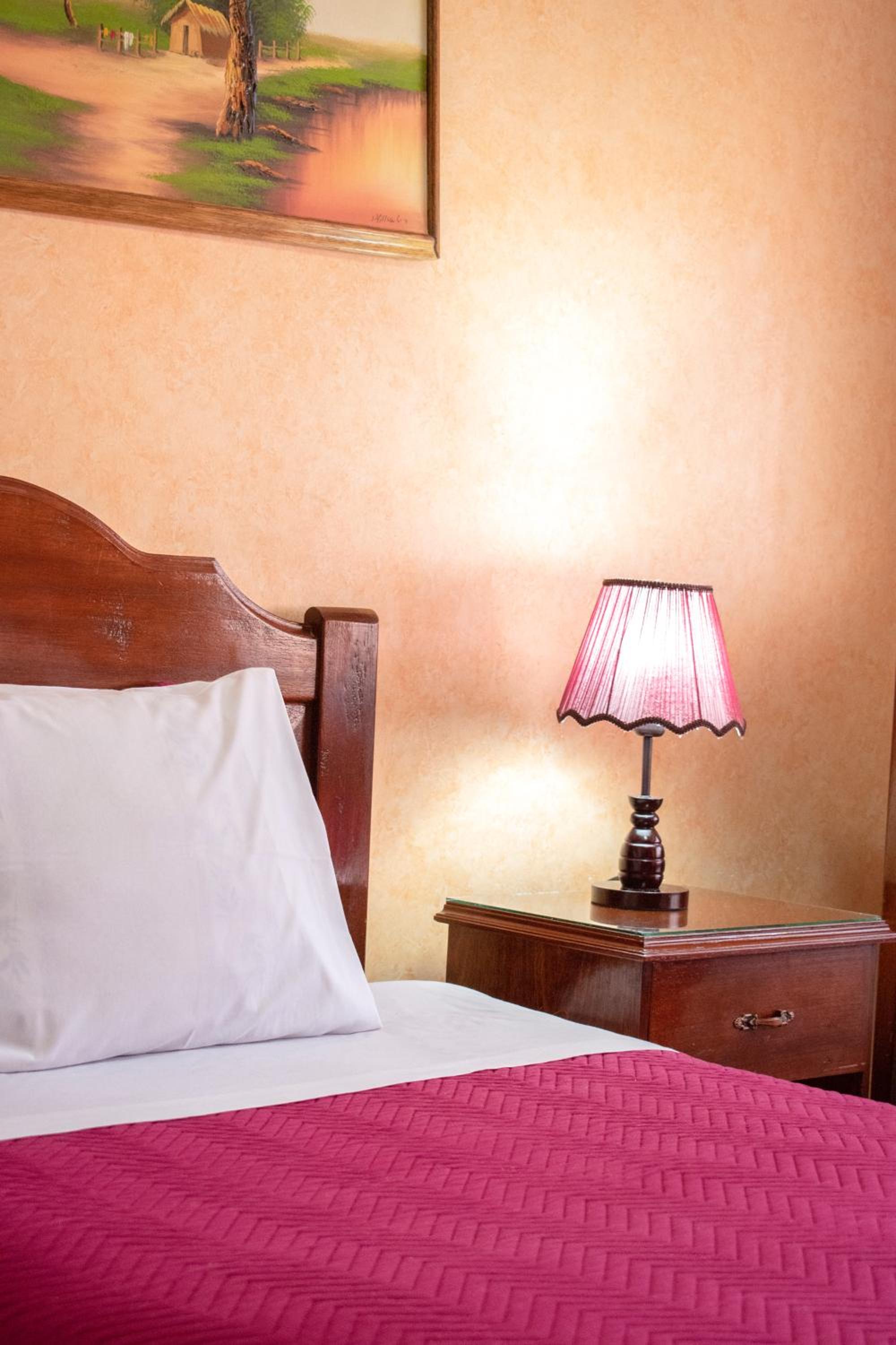 Standard Single Room photo 2