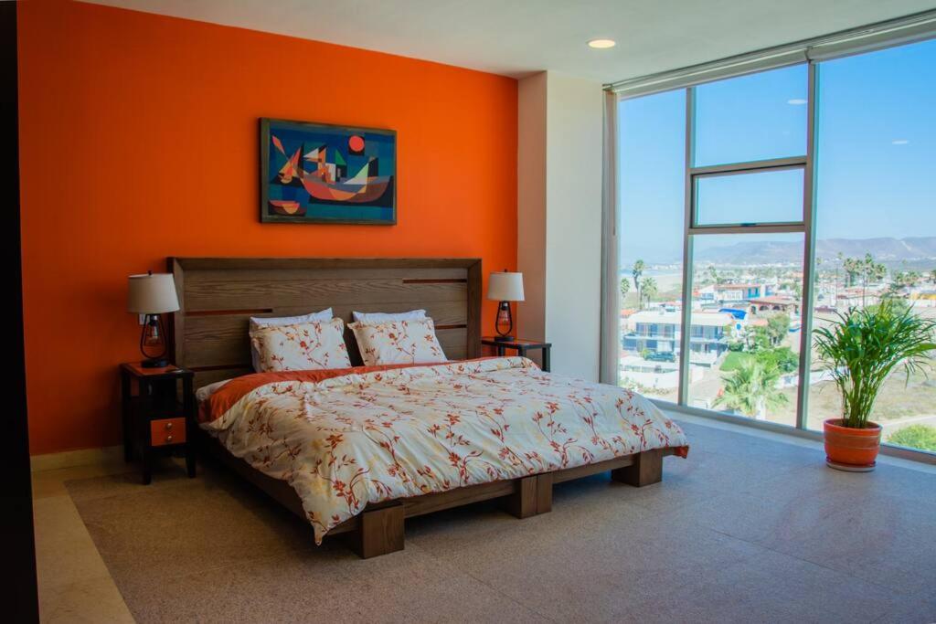 Three-Bedroom Apartment photo 2