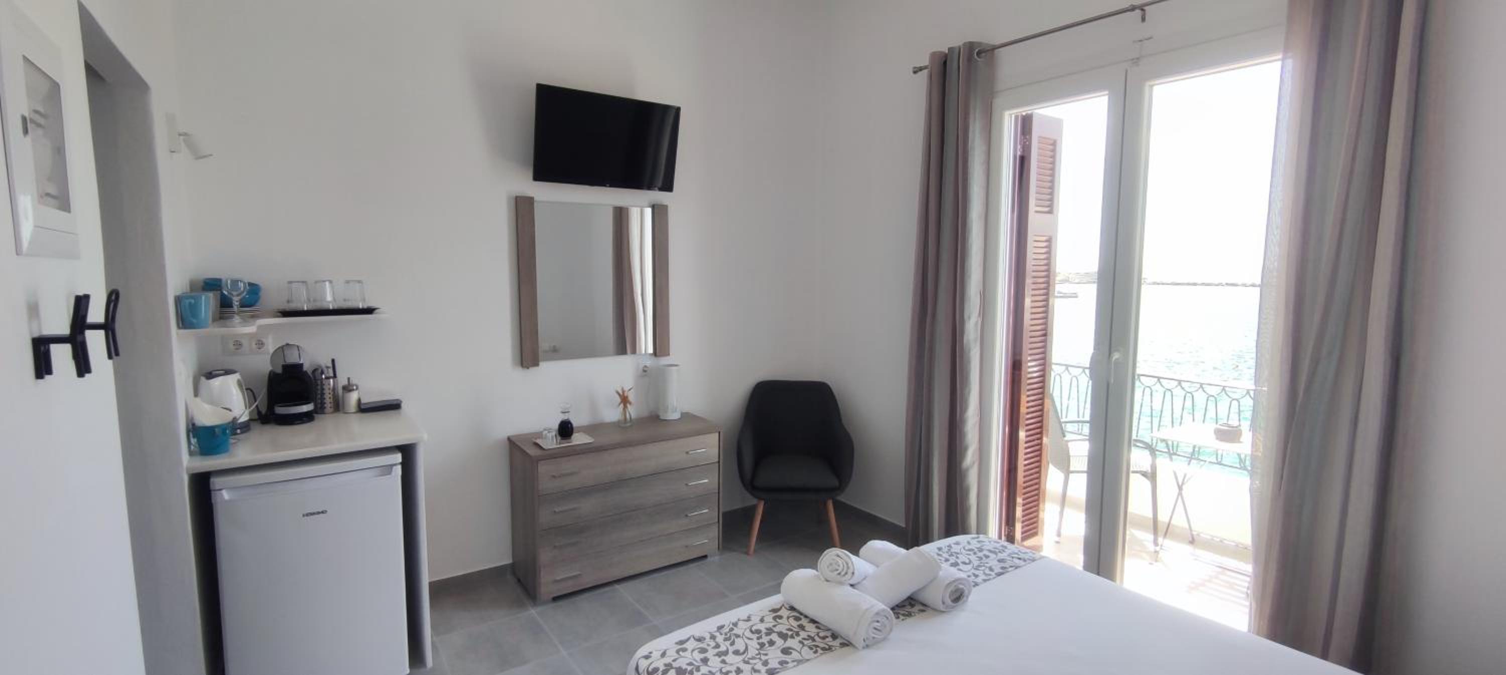 Small Double Room photo 1