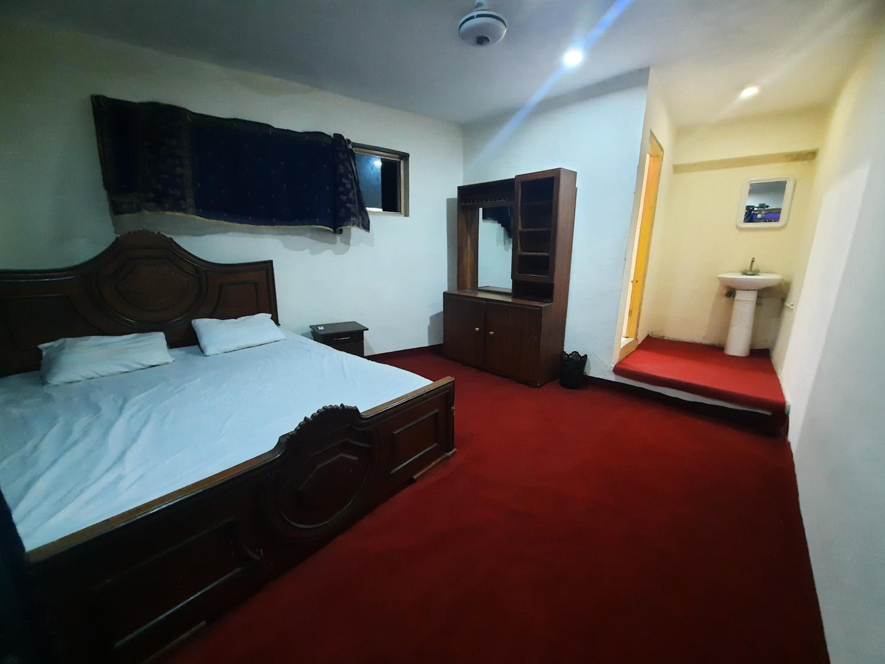 Double Room with Extra Bed photo 1