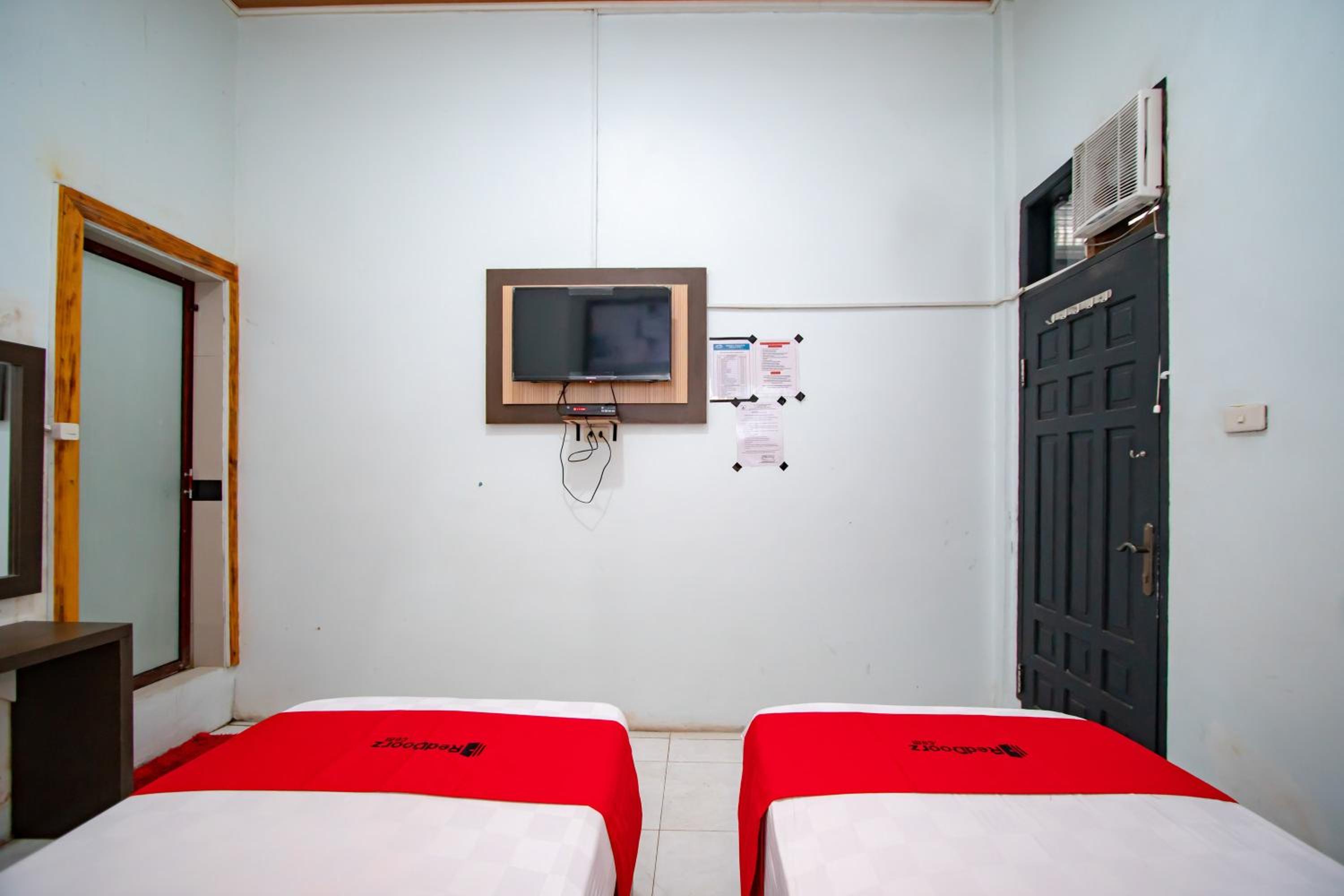 Deluxe Twin Room - Photo 1