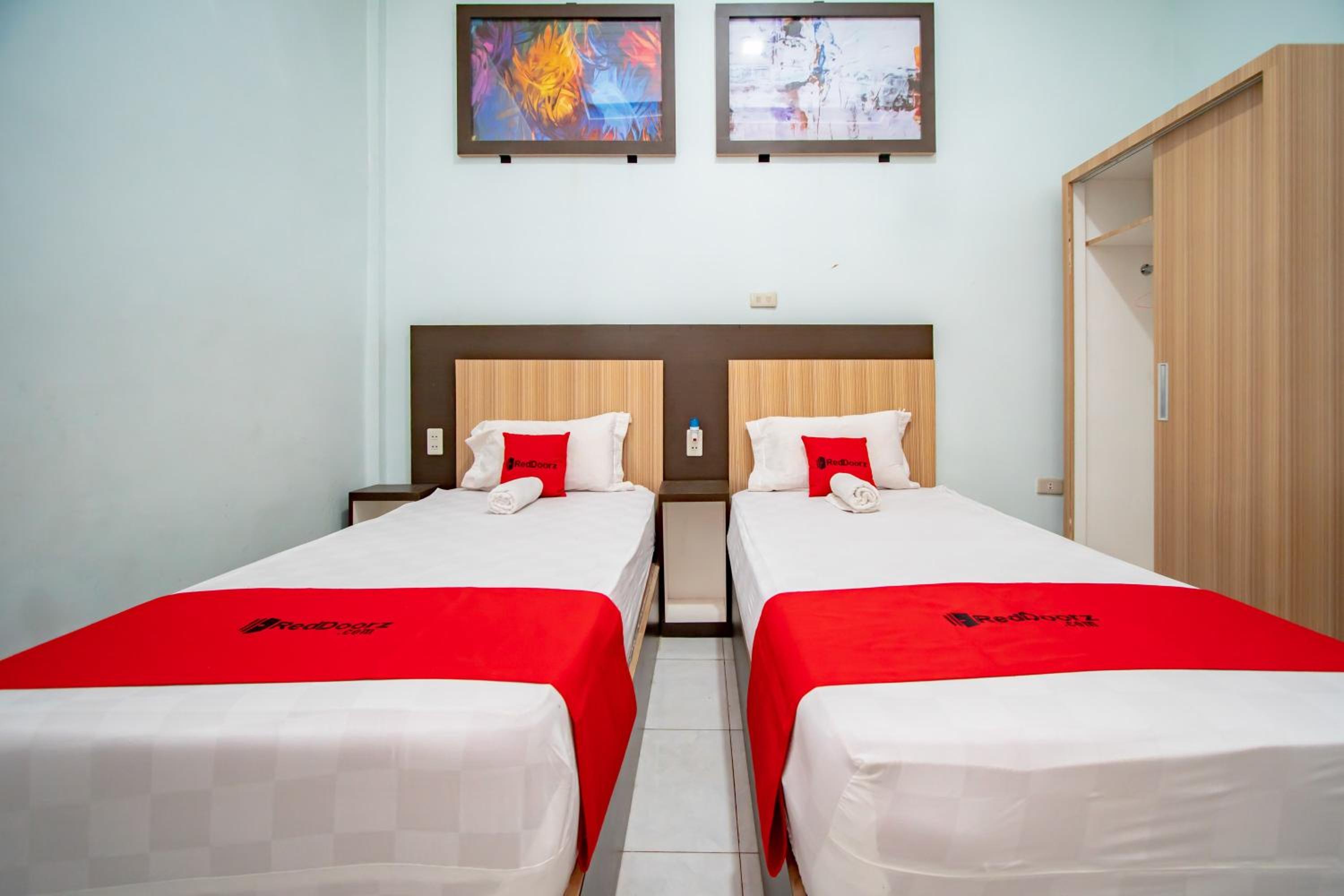 Deluxe Twin Room - Photo 2