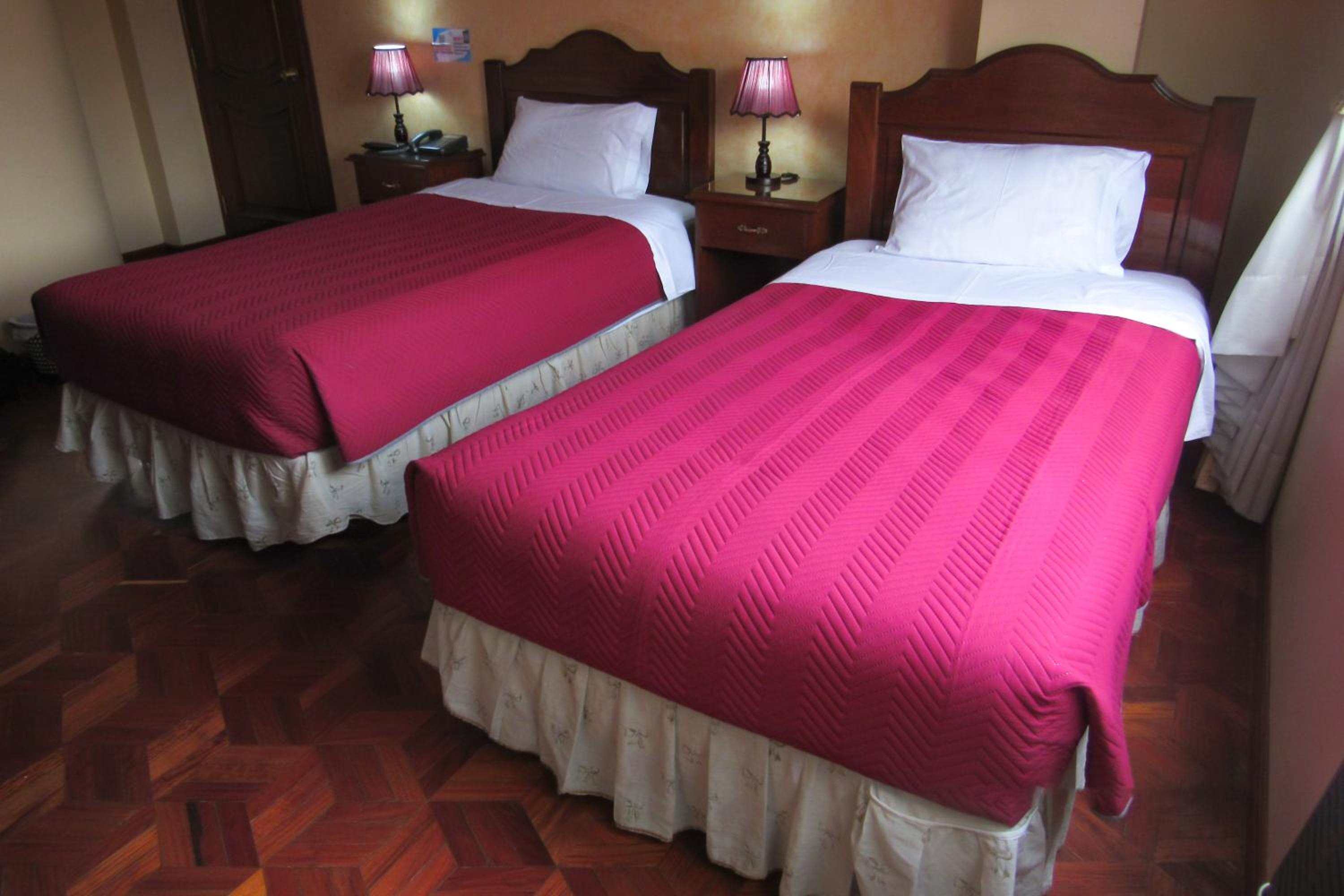 Standard Twin Room photo 3