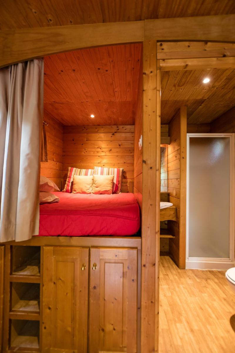 Double Room with Spa Bath - Photo 13