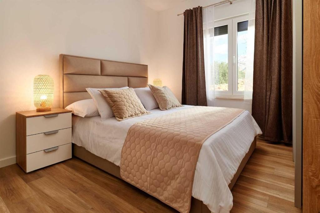 Villa photo 3