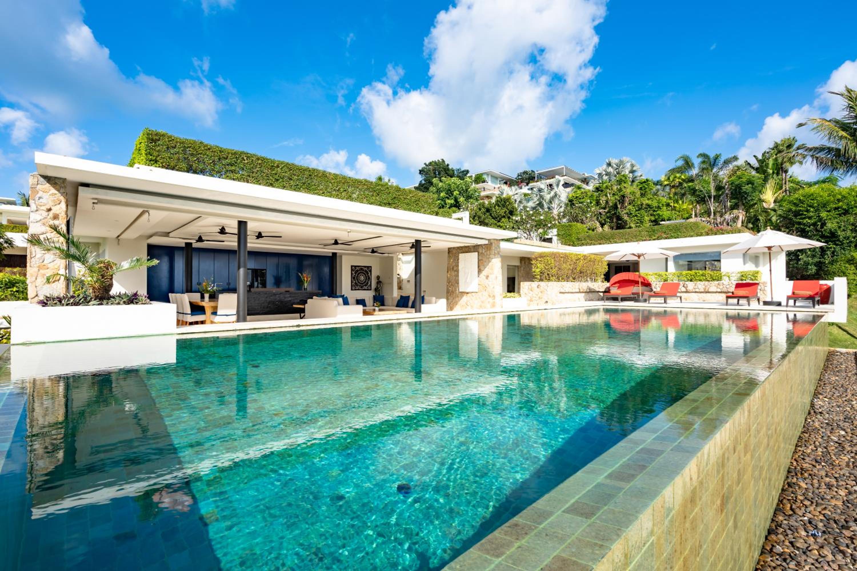 Four-Bedroom Villa PLUS photo 2