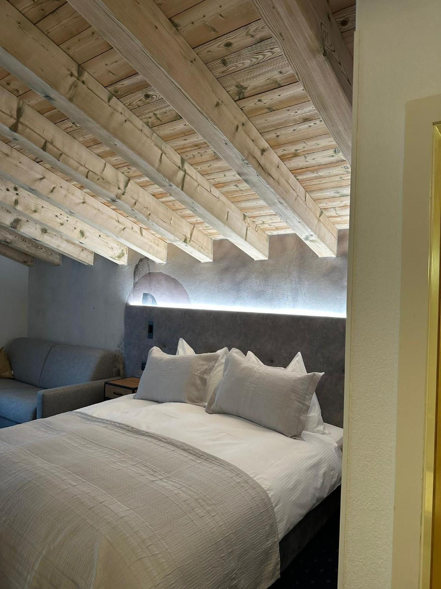Standard Triple Room - Photo 2