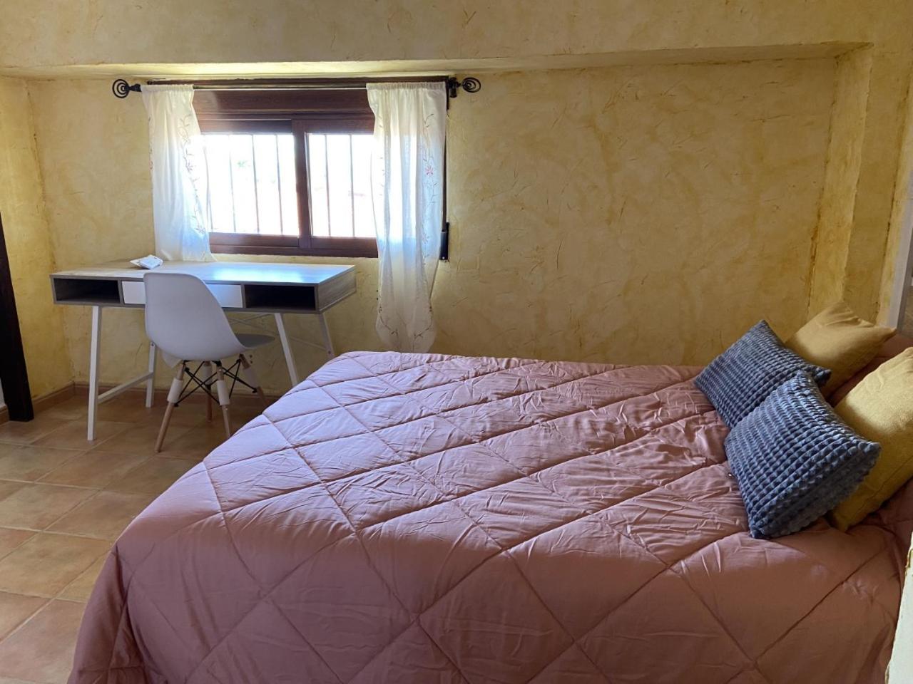 Estudio con sofá cama