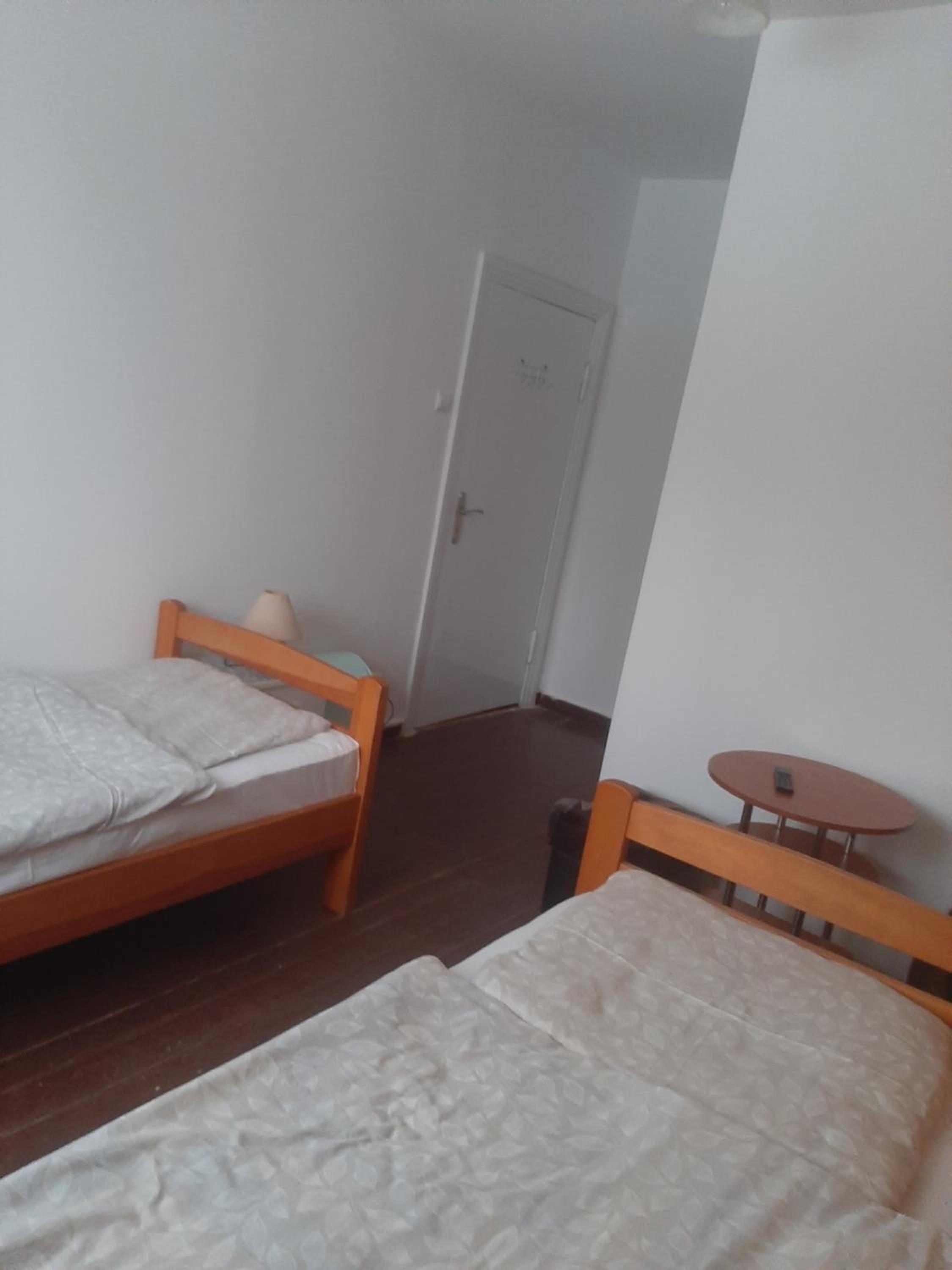 Small Twin Room photo 1