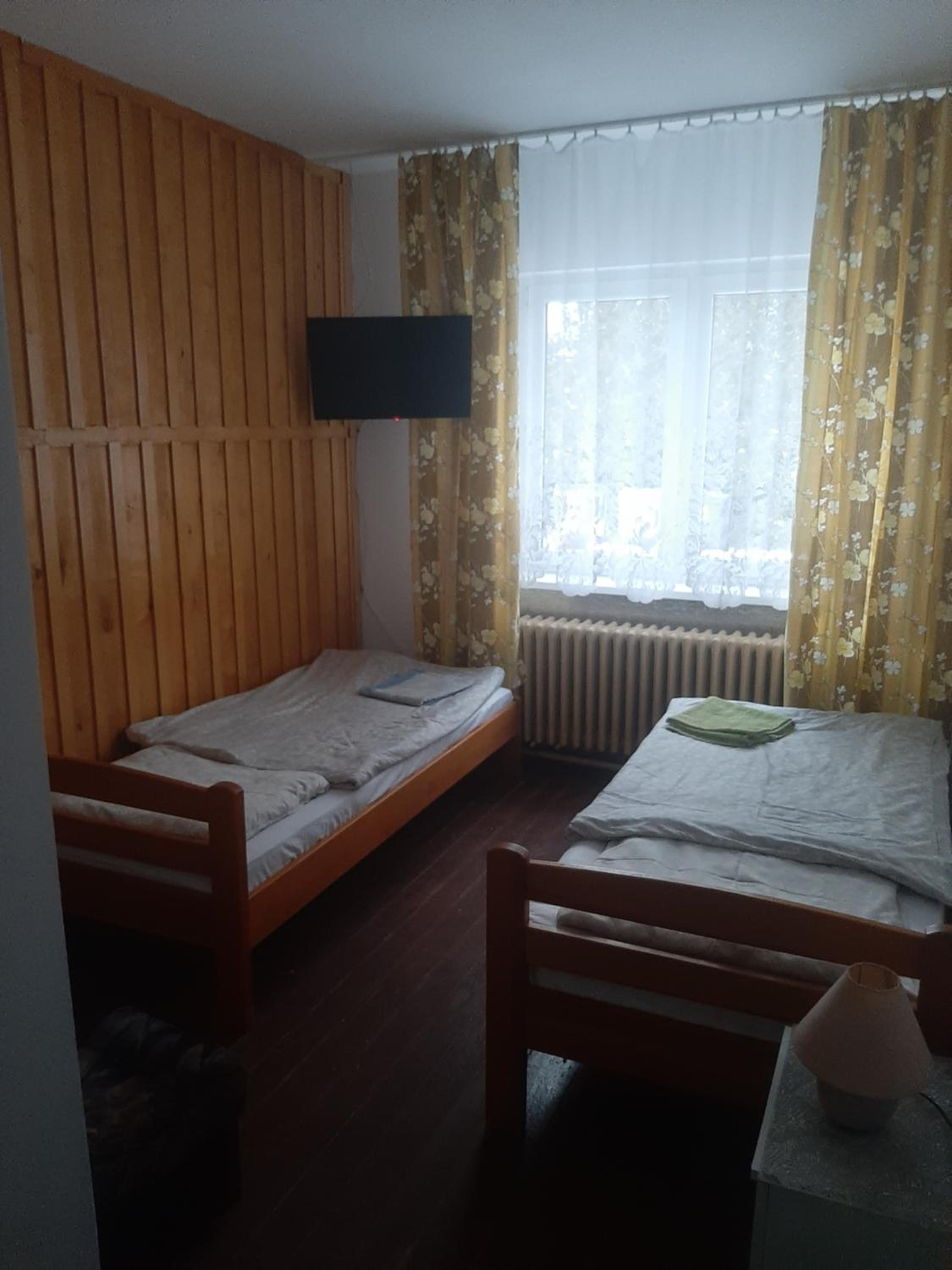 Small Twin Room photo 2
