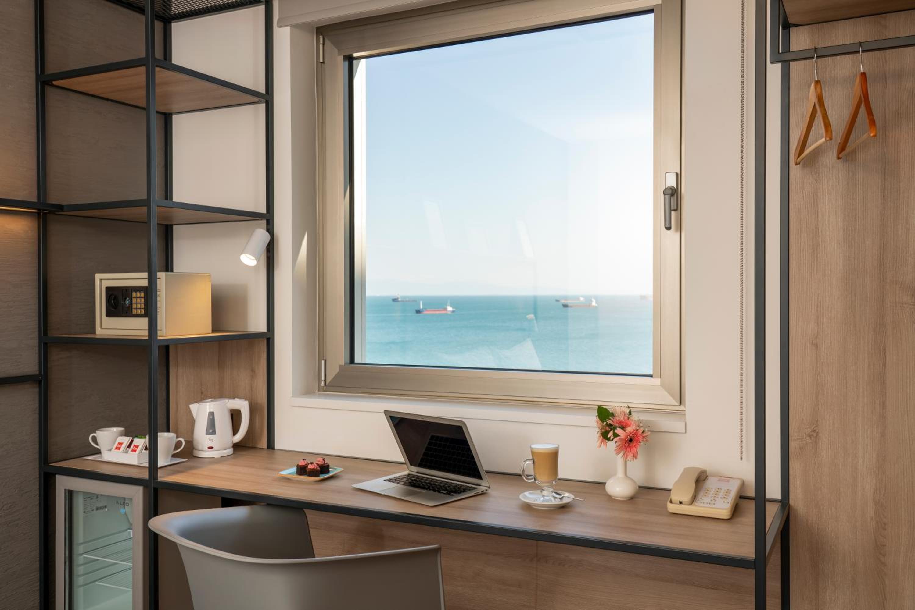 Superior Room with Sea View photo 3