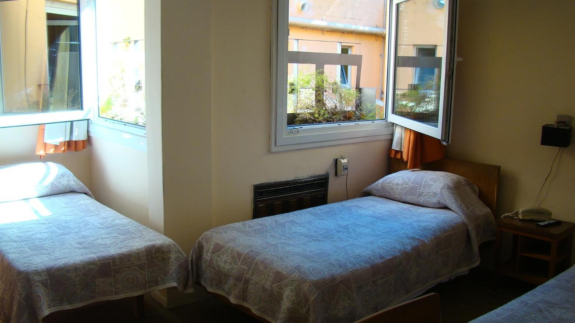 Standard Triple Room photo 2