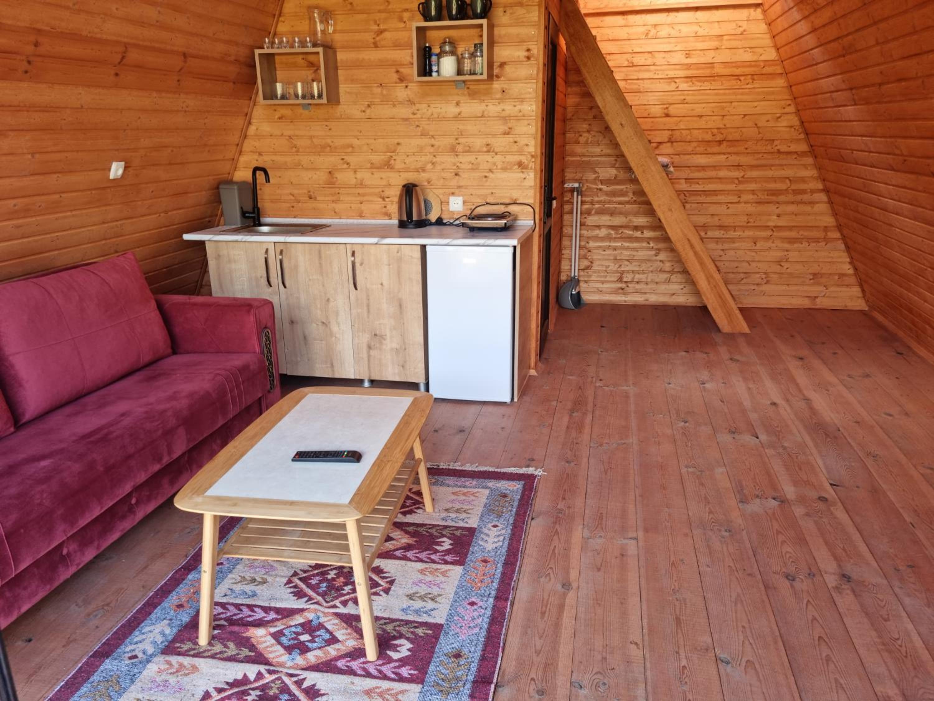 One-Bedroom House photo 1