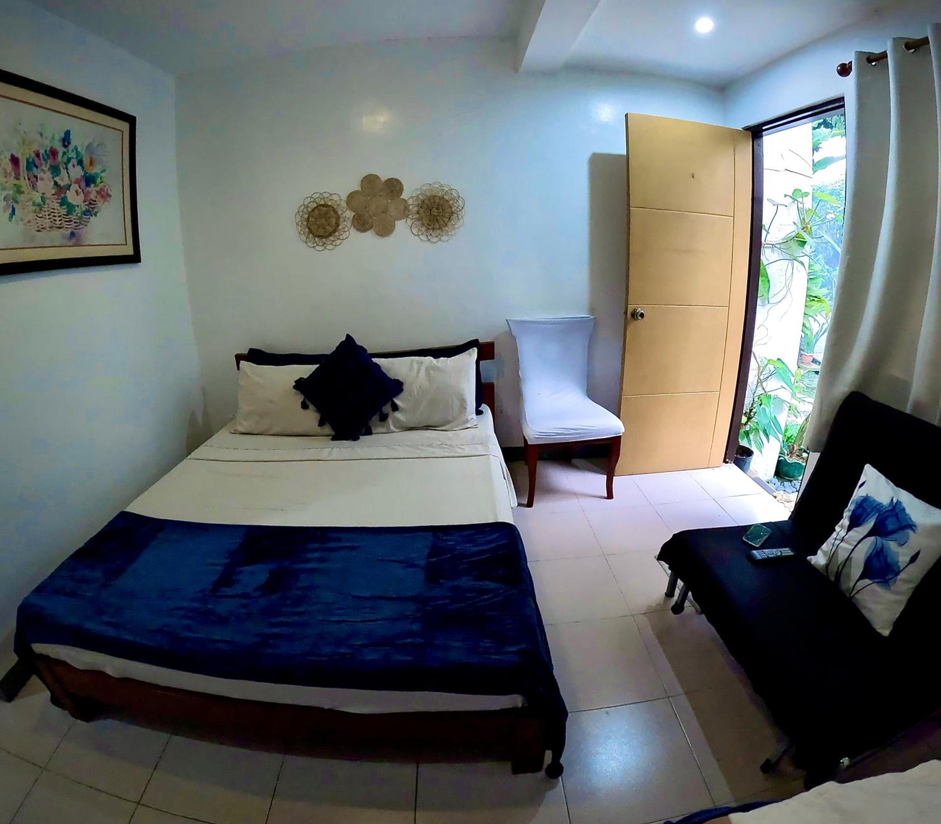 Double Room with Private Bathroom photo 3