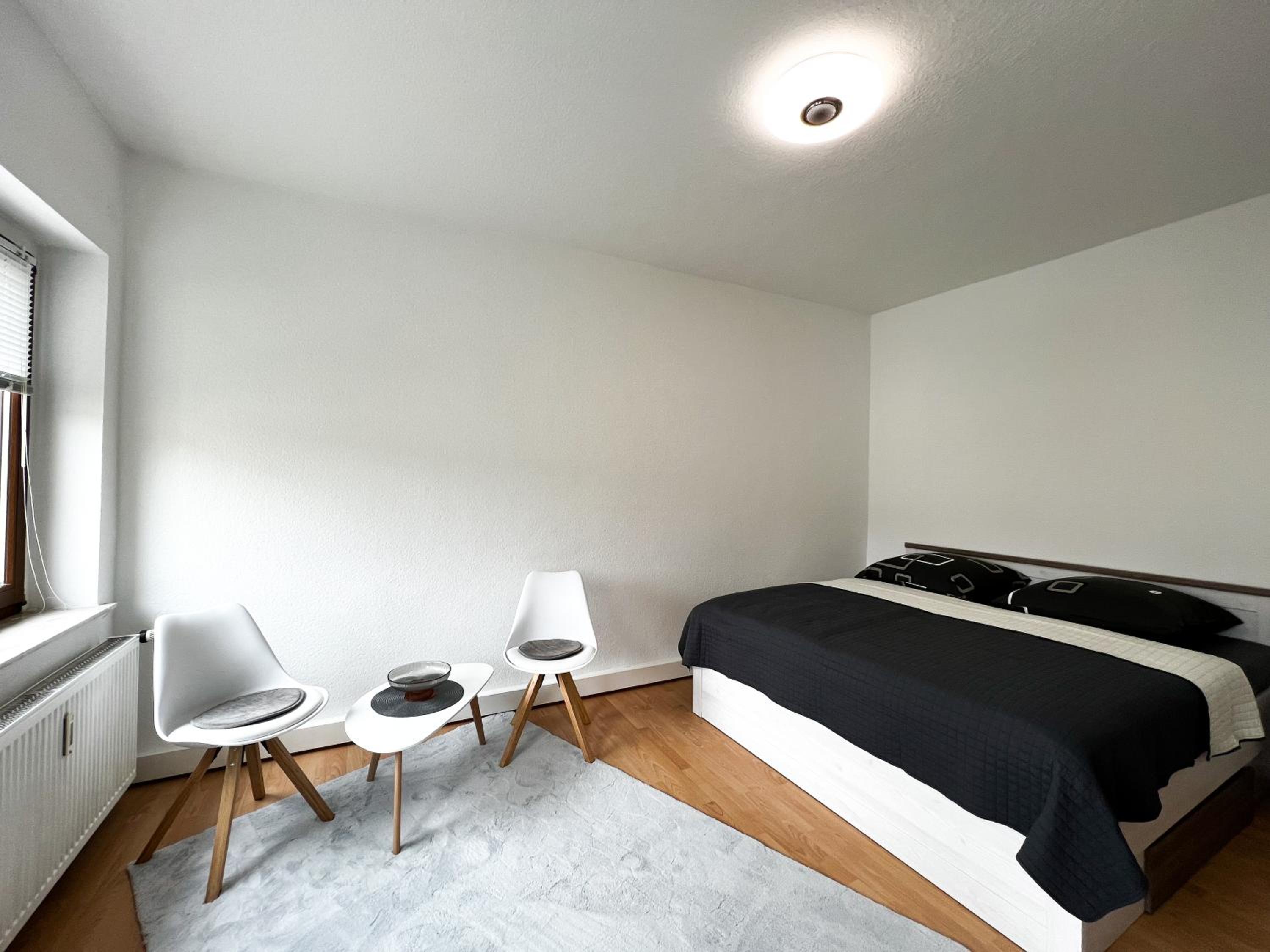 One-Bedroom Apartment photo 1