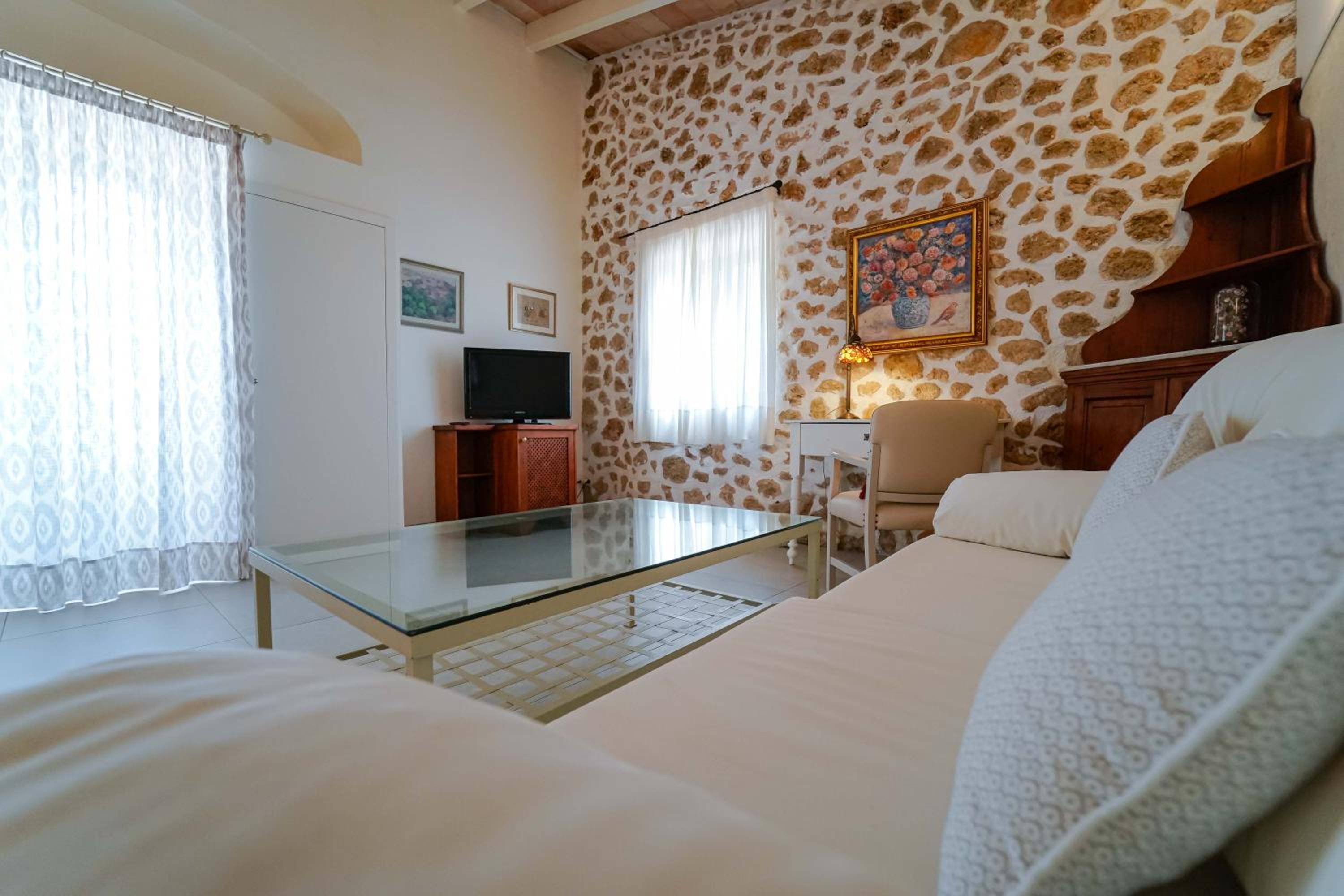 Junior Suite with Terrace - Photo 2