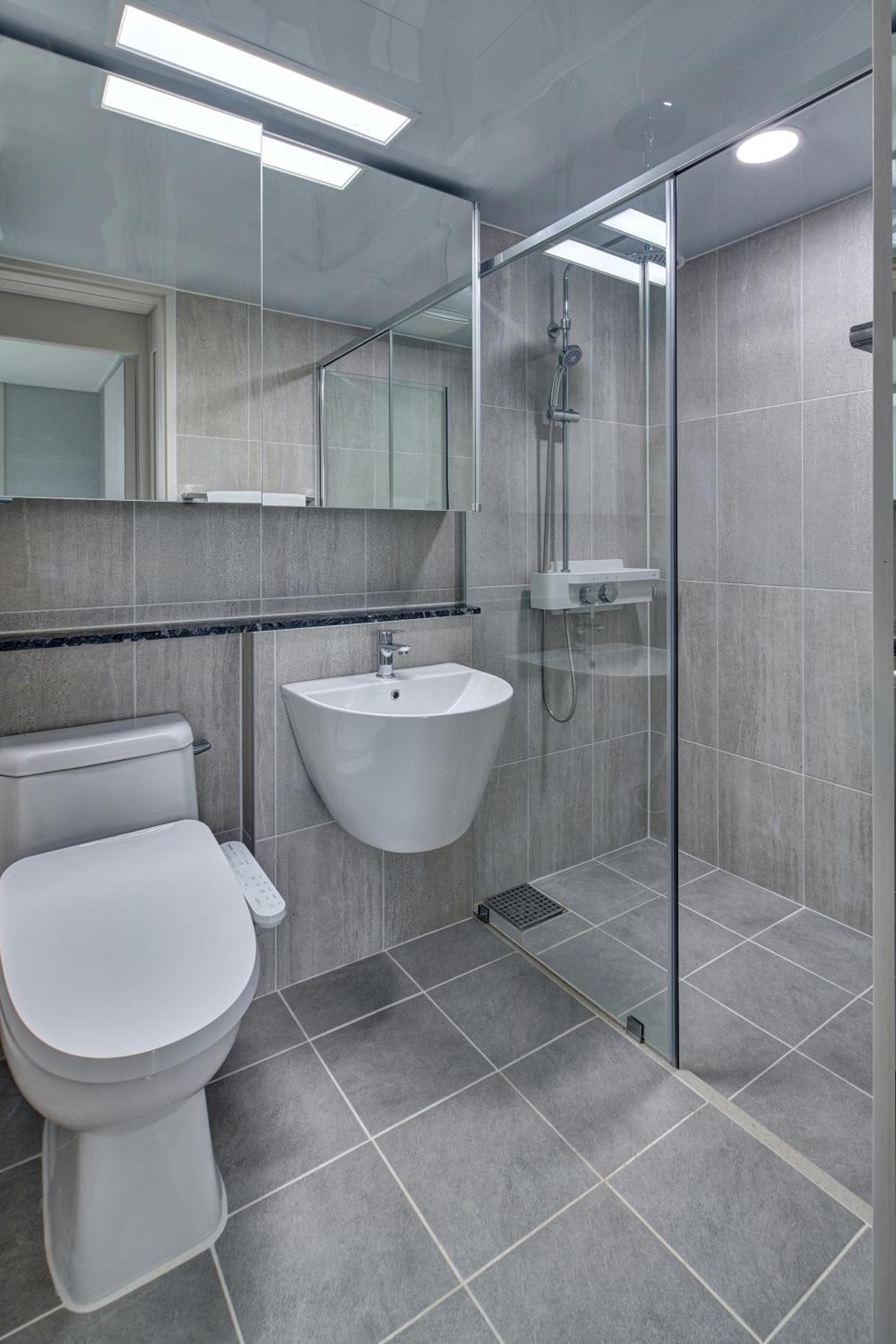 Executive Suite - Photo 5