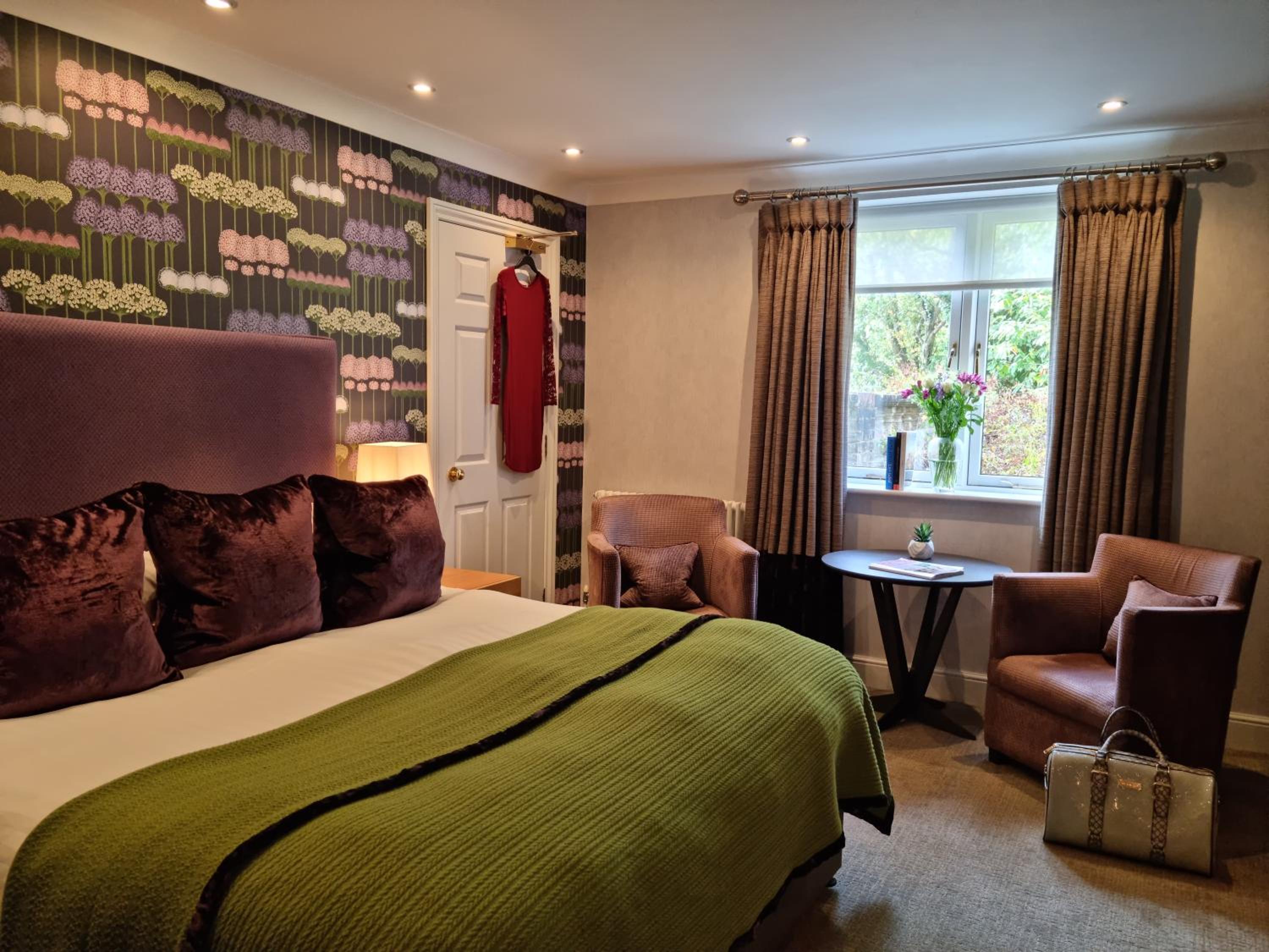 Comfy King Room - Photo 5