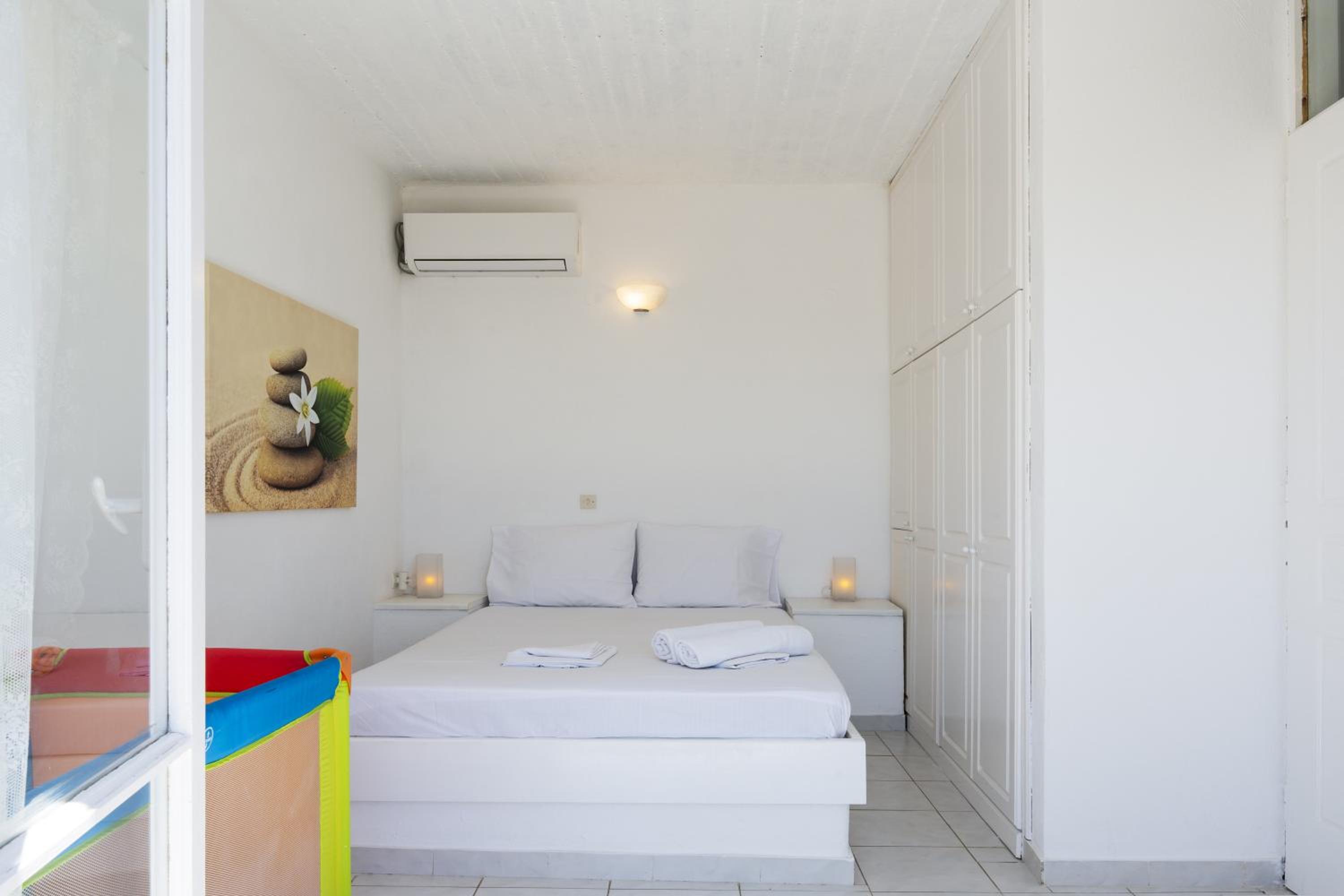 Three-Bedroom Premium Apartment with Balcony photo 1