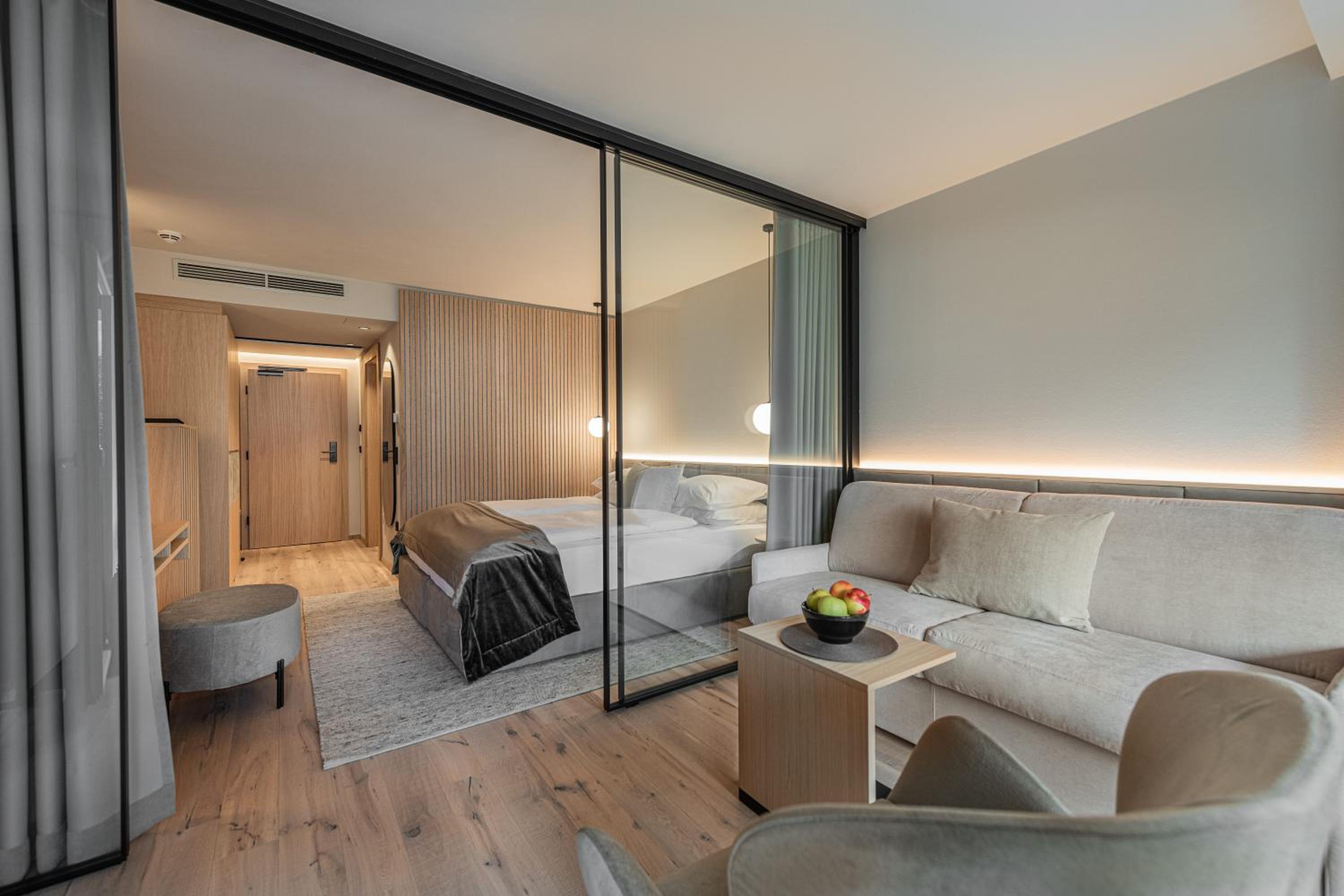 Superior Double Room with Balcony - Photo 1