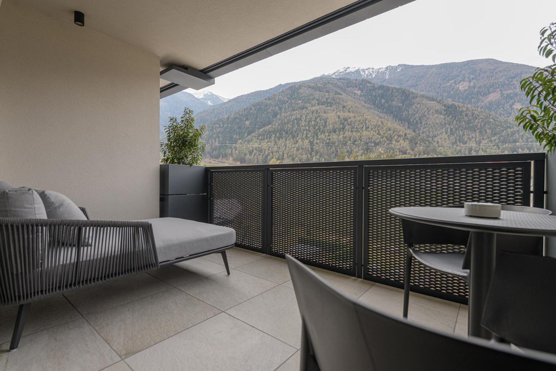 Superior Double Room with Balcony - Photo 5