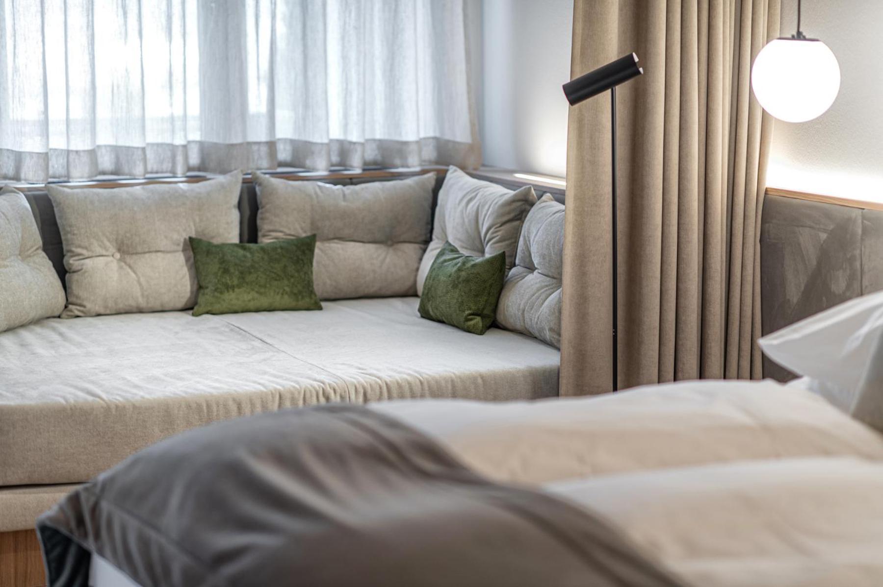 Double Room with Balcony - Photo 3