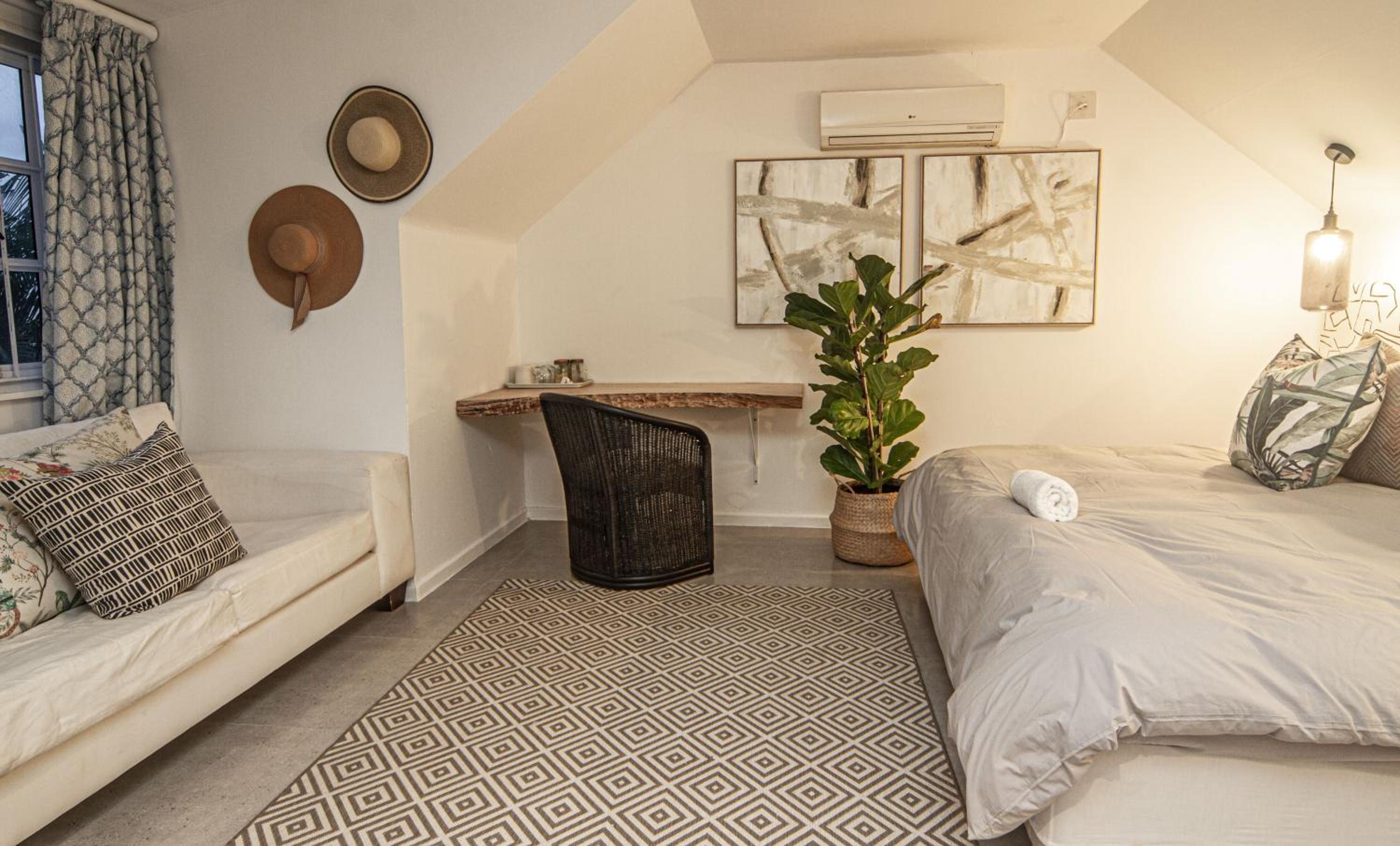 Twin Room - Photo 4