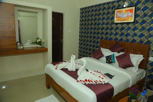 Deluxe King Room photo 1