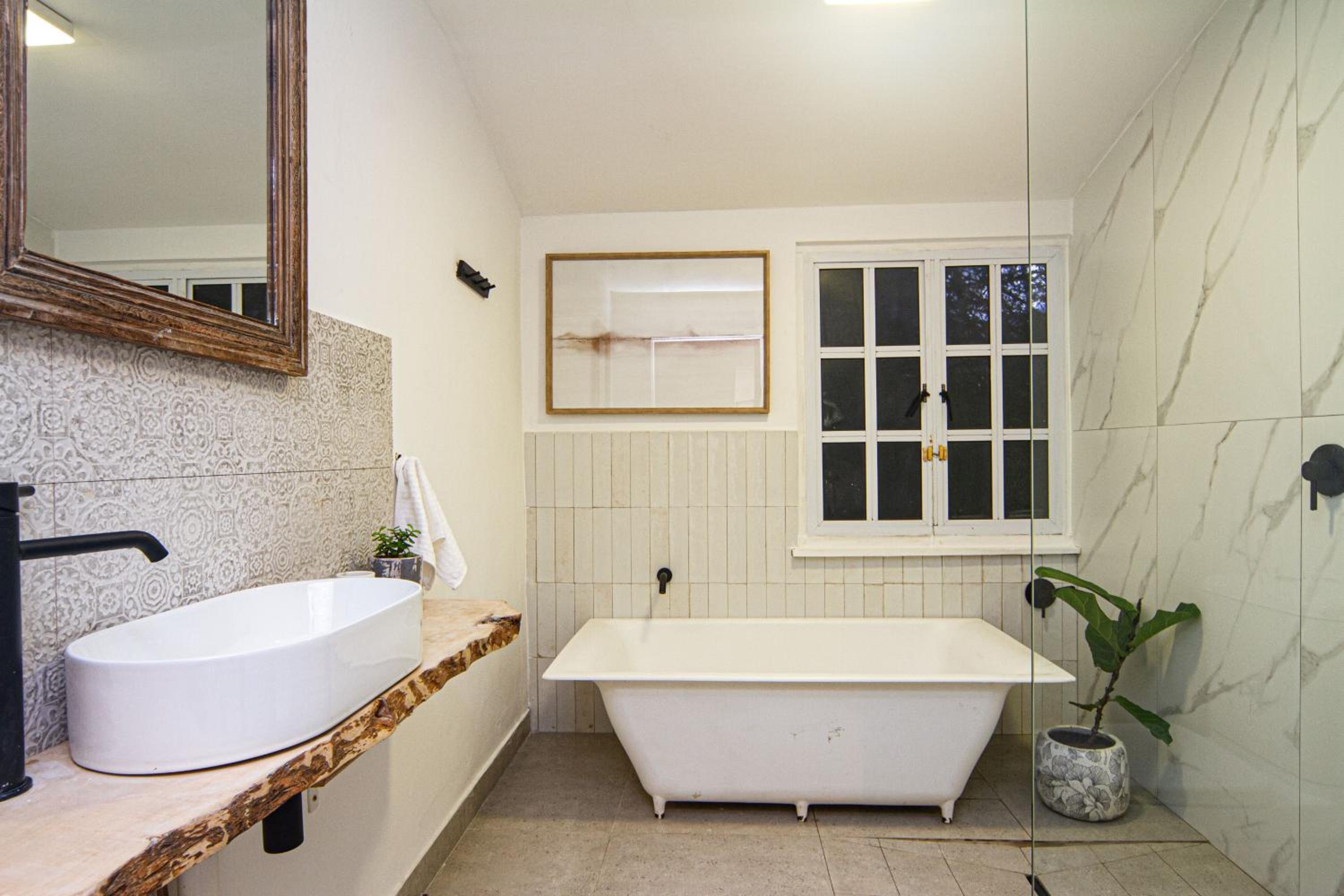 Twin Room - Photo 7